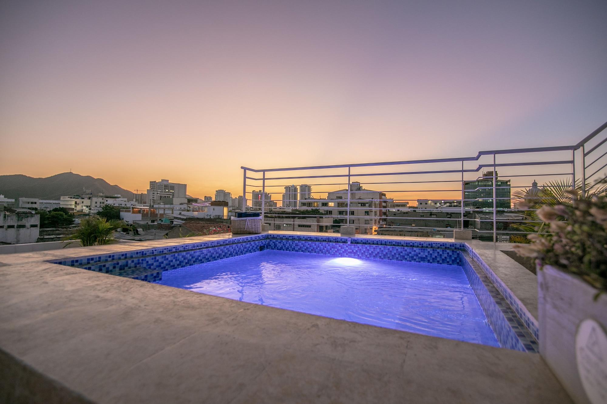 Vista Exterior El Cactus Luxury Apartments in Historic Center