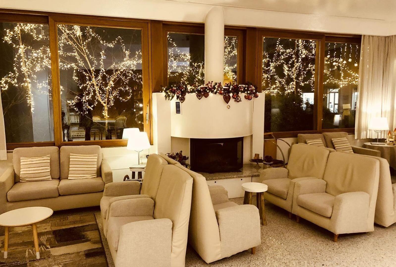 Vista Lobby Albergo Sorriso