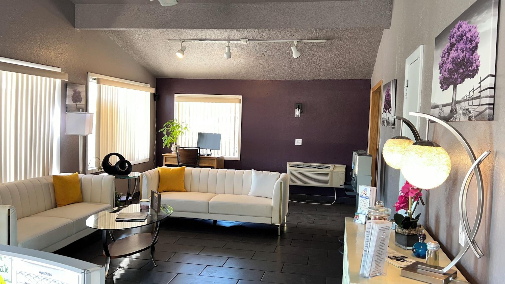 Vista Lobby Black Canyon Motel