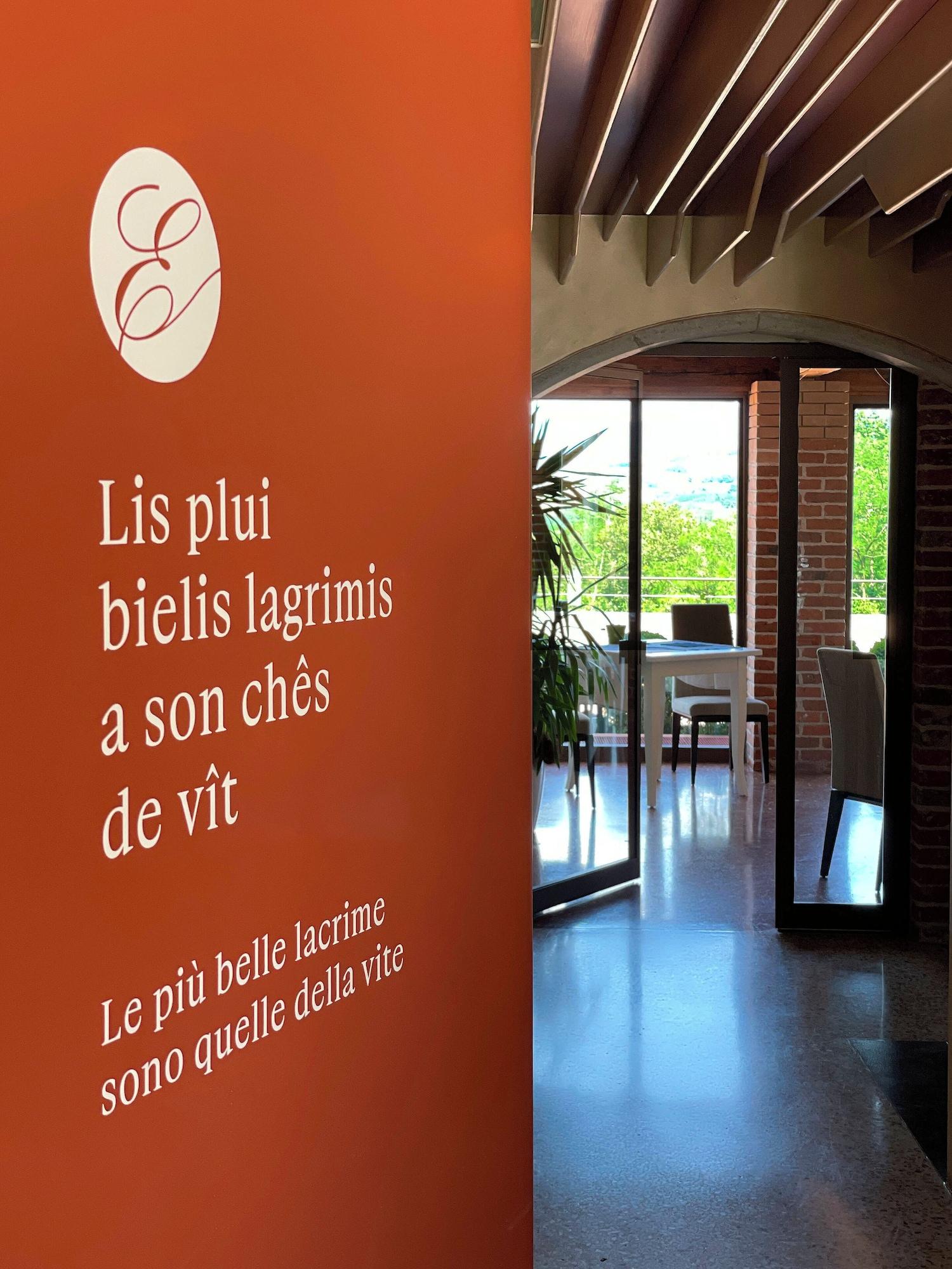Vista Lobby Elliot Osteria e Dormire in Collina