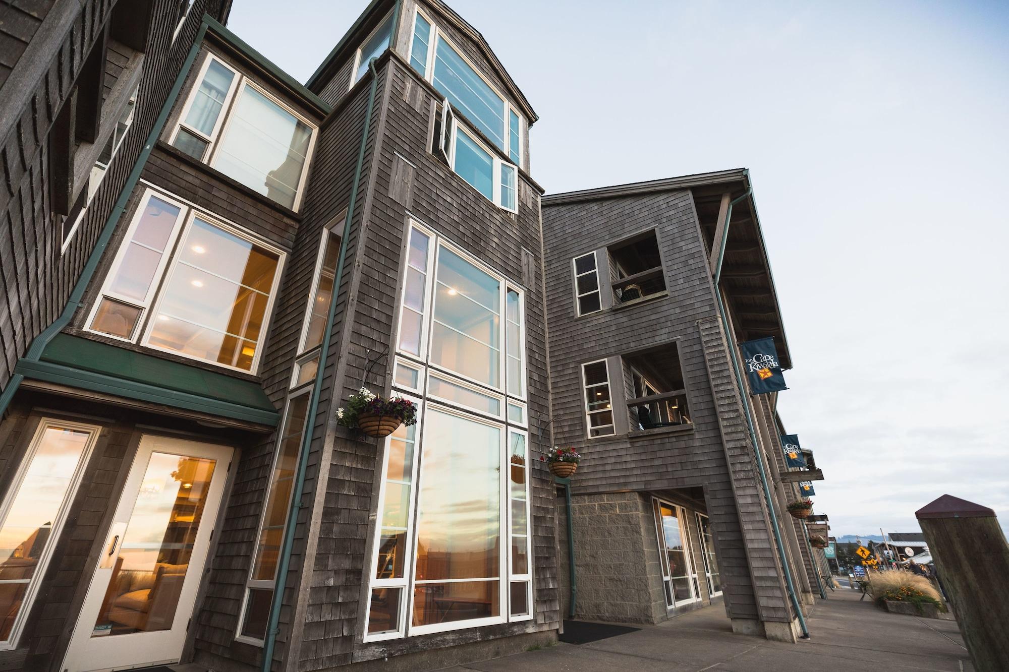 Vista Exterior Inn at Cape Kiwanda