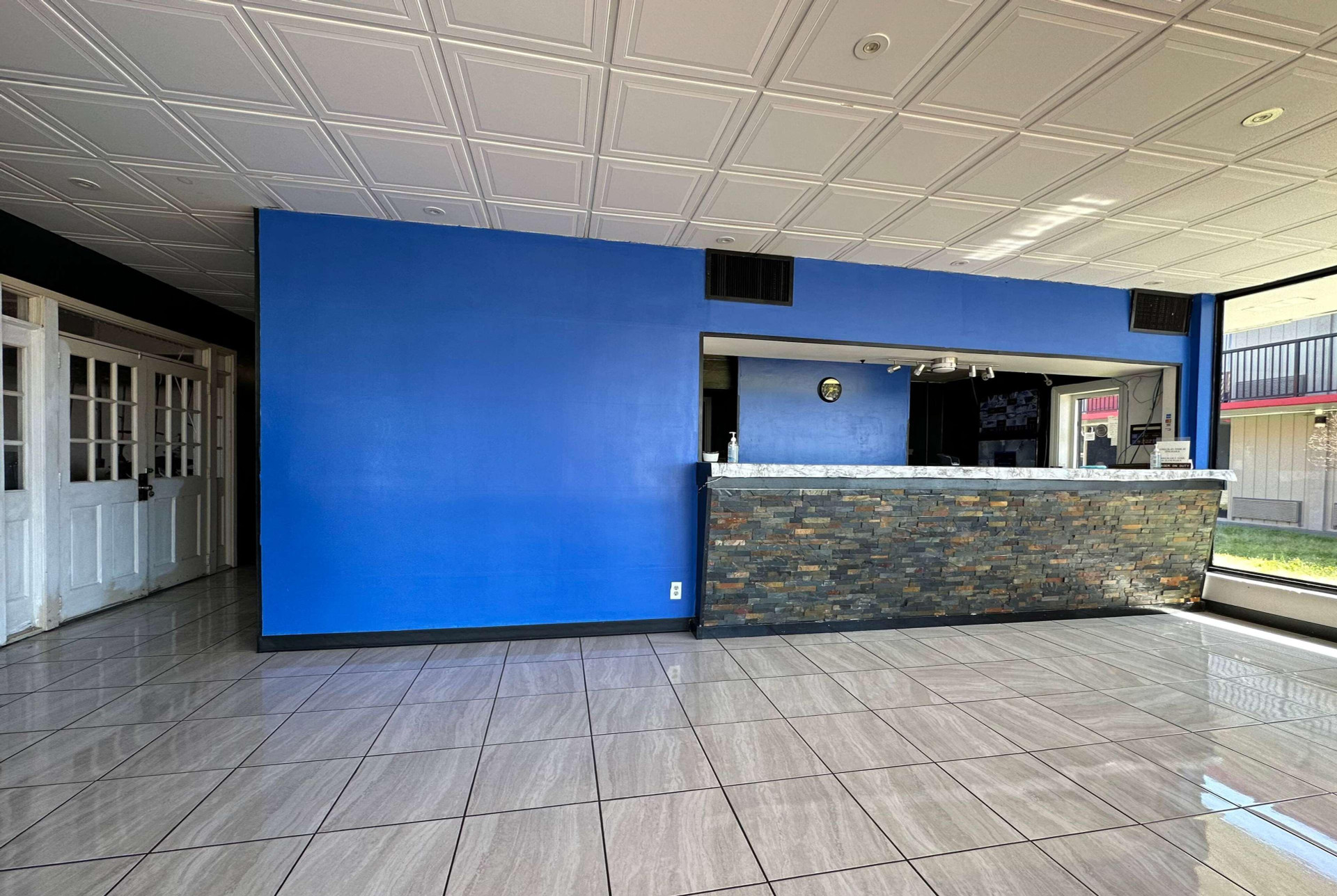 Vista Lobby Travelodge by Wyndham Lumberton