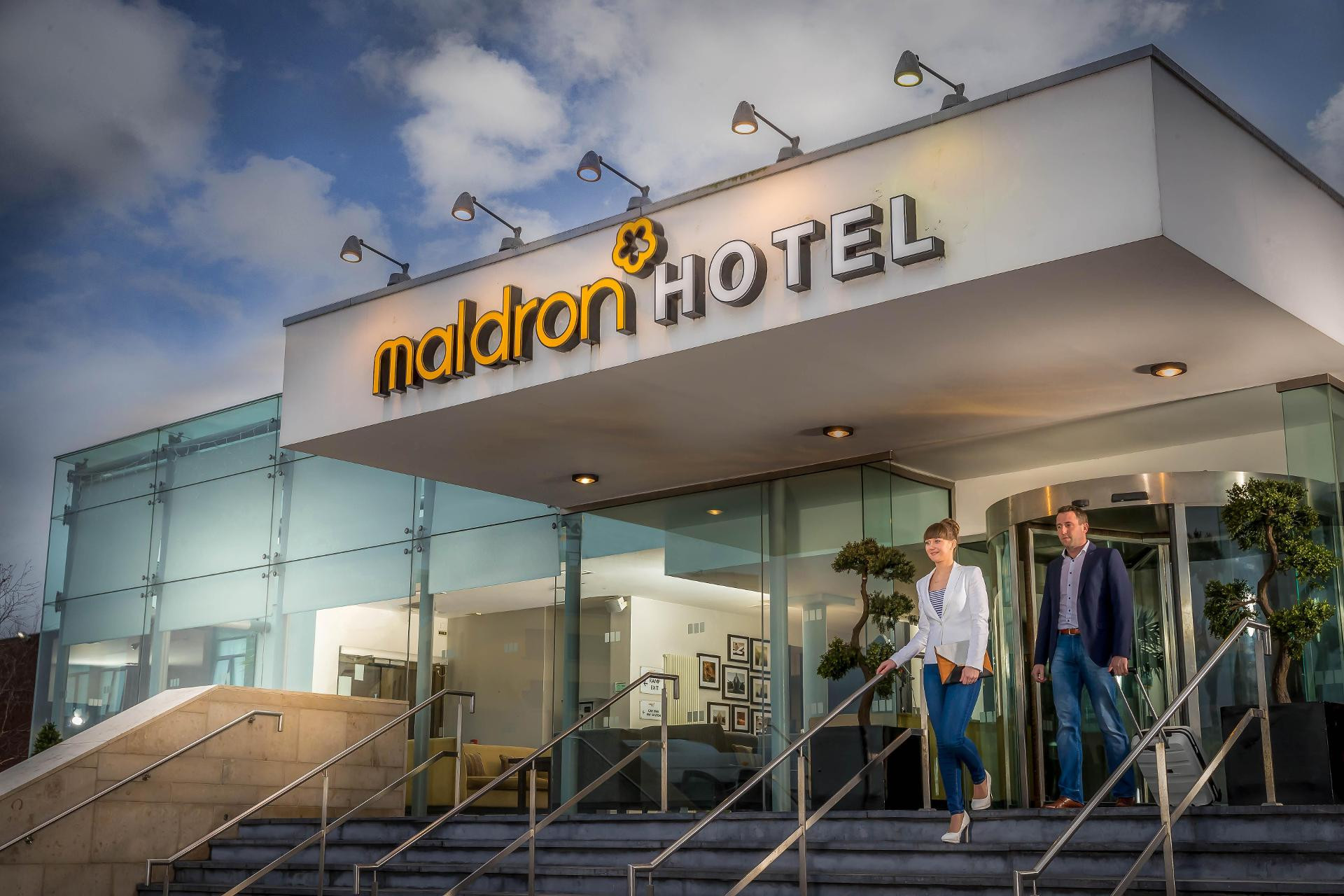 Vista Exterior Maldron Hotel Dublin Airport