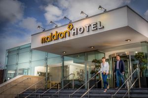 Alojamiento - Maldron Hotel Dublin Airport