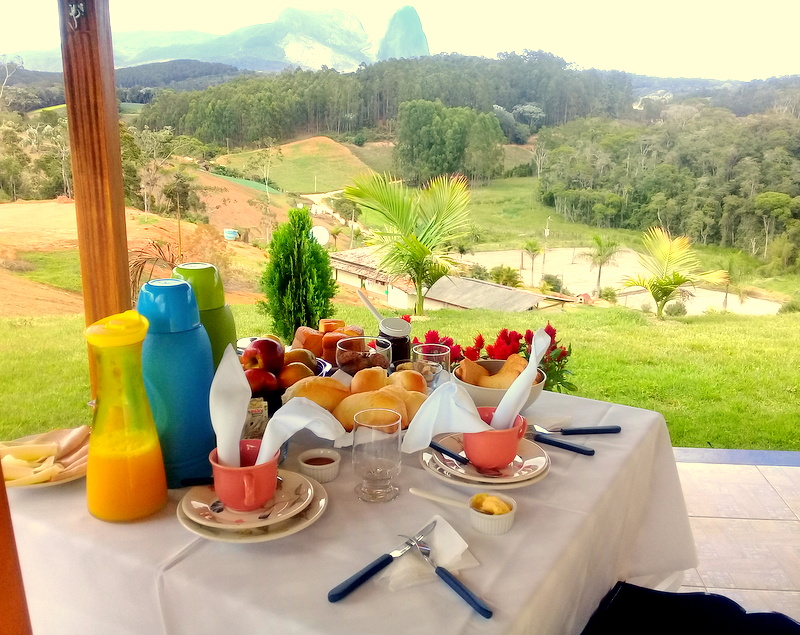 Bar/Salón Pousada Vista Pedra Azul