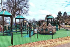 Alquiler Vacacional - NEW!!! Spacious 3 br single/off steet parking, XBOX, Arcade, Ping Pong