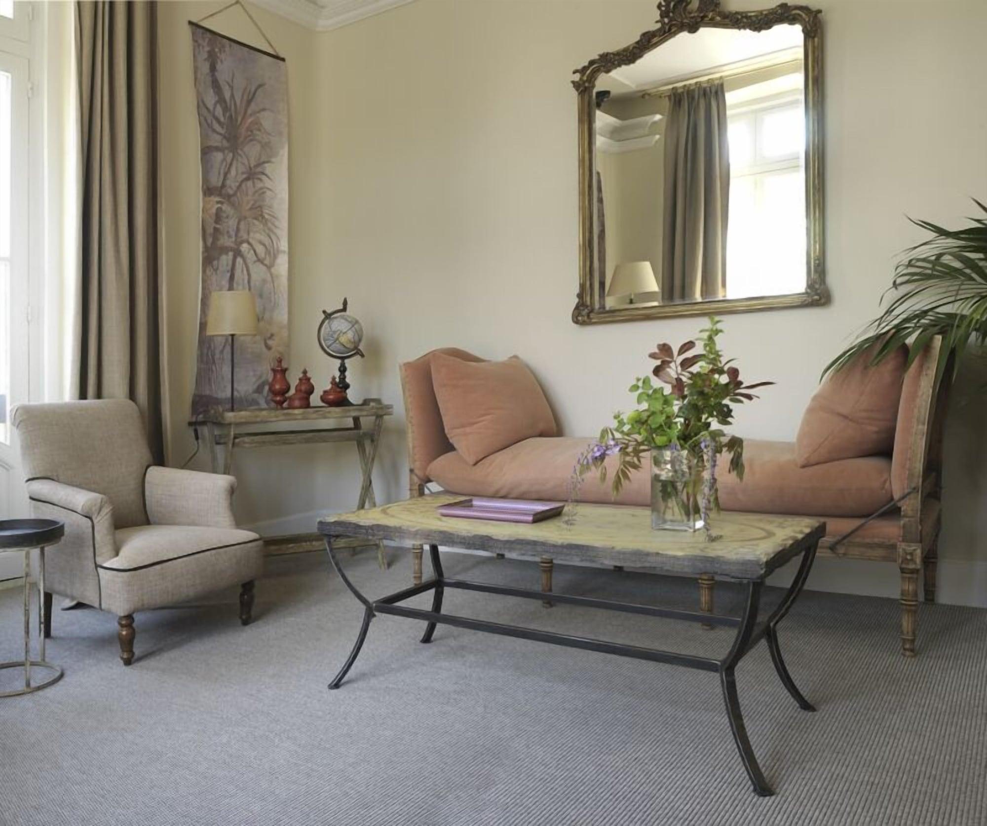 Vista Lobby Hotel Villa Rosario, El Palacete