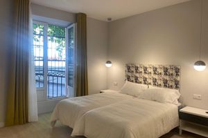 Alquiler Vacacional - Plaza de los Castaños Suite (in the heart of Burgos)