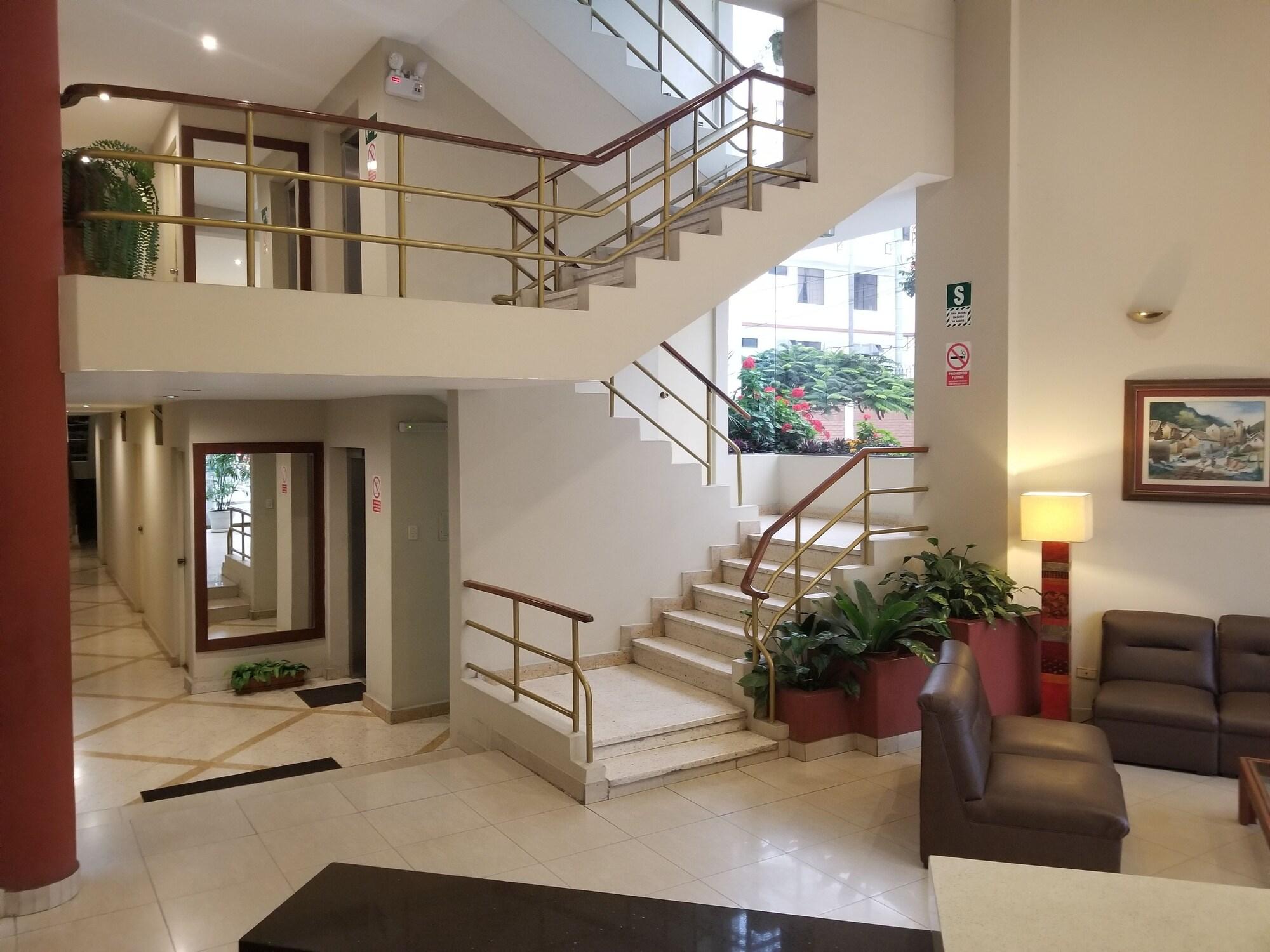 Vista Lobby El Brujo Hotel - La Merced