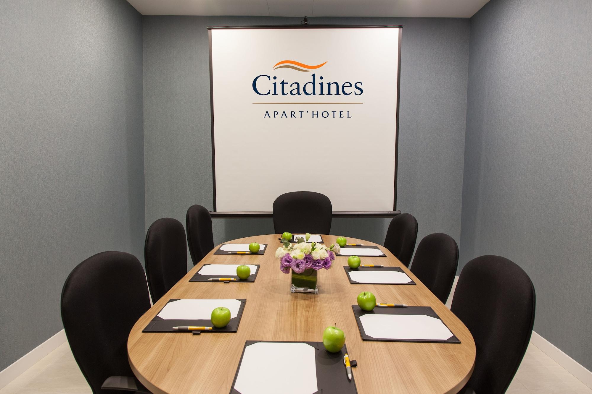 Sala de Reuniones Citadines DPulze Cyberjaya