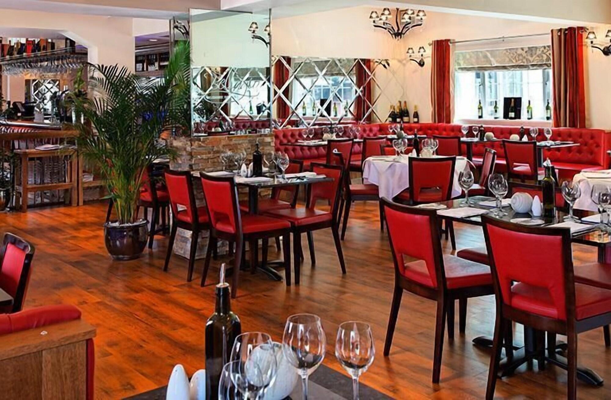 Restaurant Lucarelli Inn