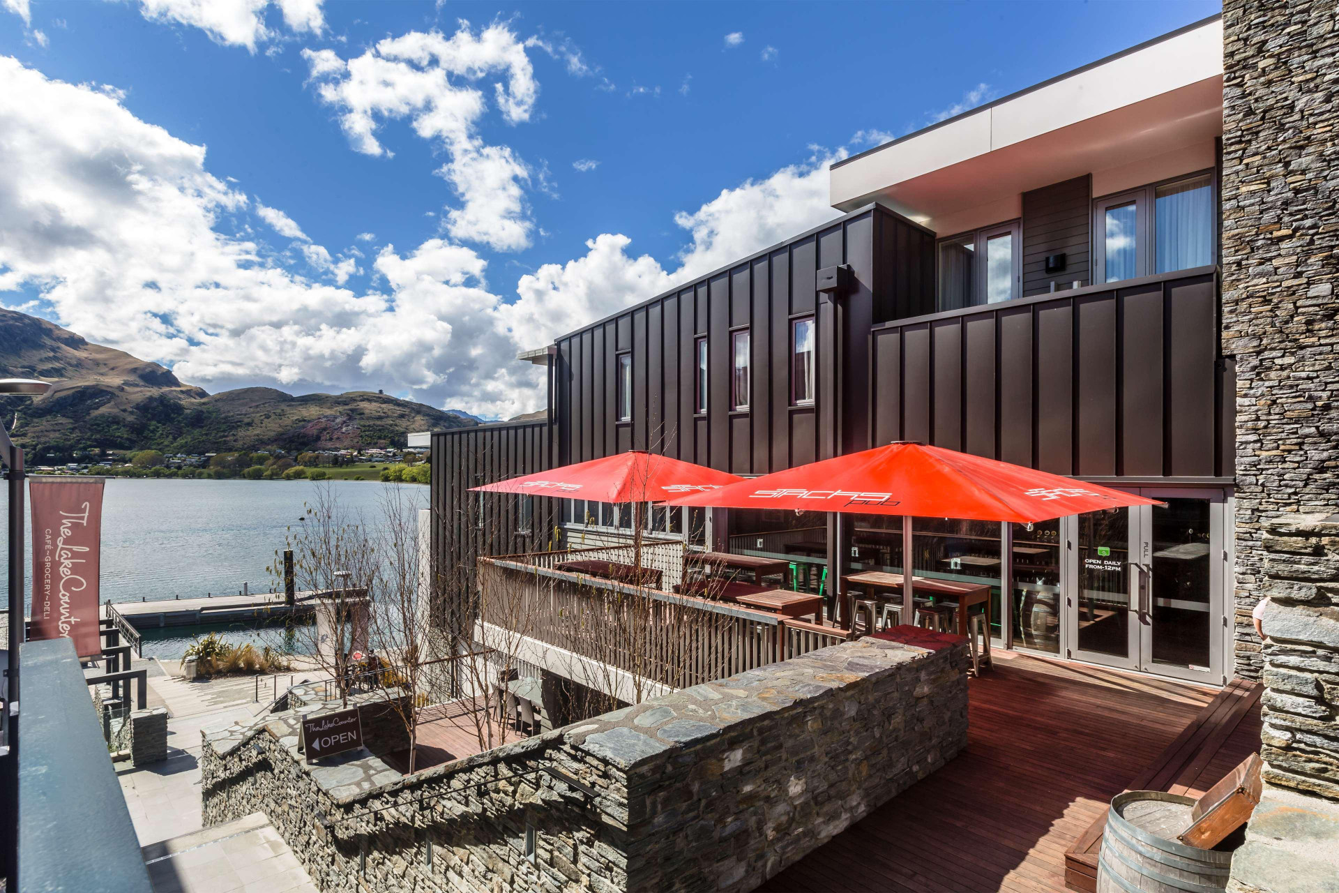 Bar/Salón Hilton Queenstown Resort & Spa