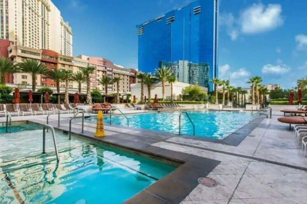 Vista Piscina Signature MGM