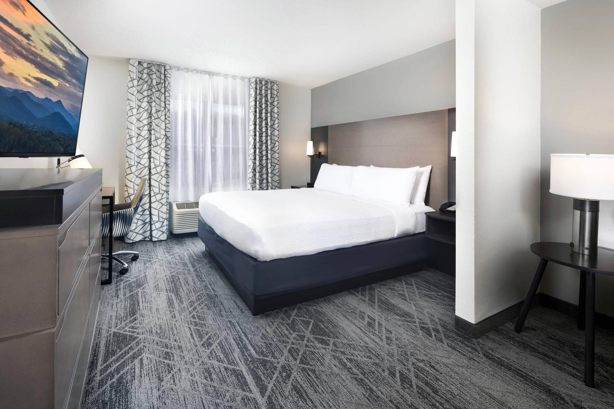 Habitación Country Inn & Suites by Radisson Asheville Downtown Tunnel Road