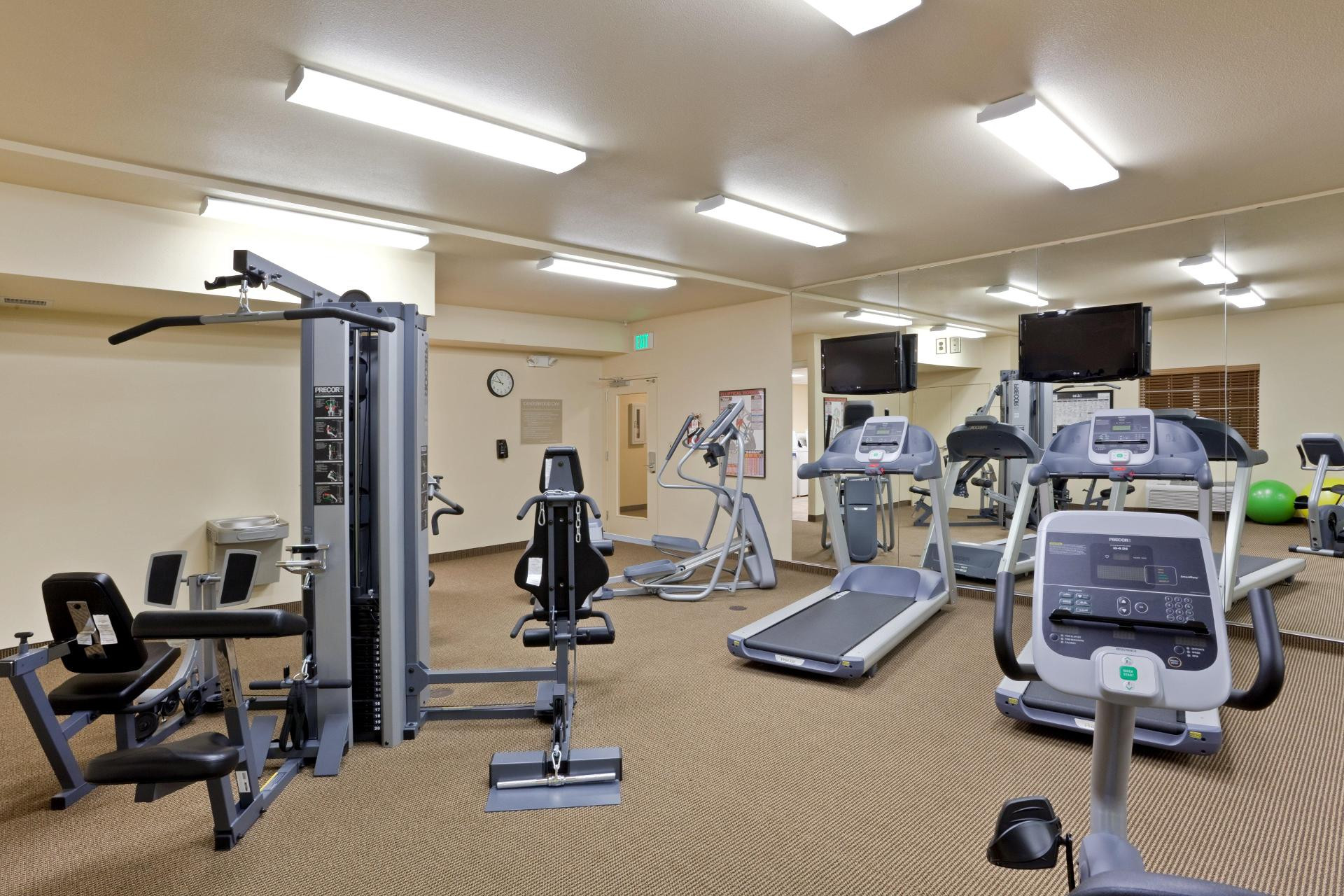 Instalaciones Recreativas Candlewood Suites Lakewood