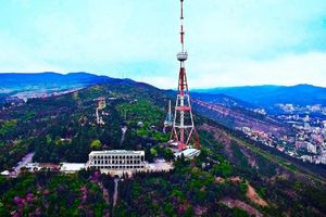 Actividad - Descubra la leyenda del Viejo Tbilisi con cata de vinos - Tour privado a pie