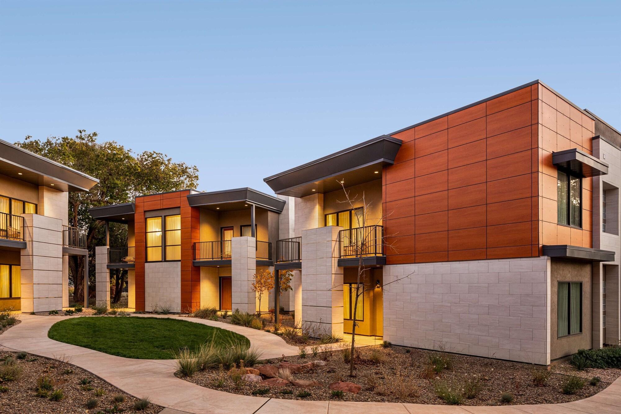 Vista Exterior Casitas At The Hoodoo Moab, Curio Collection By Hilton