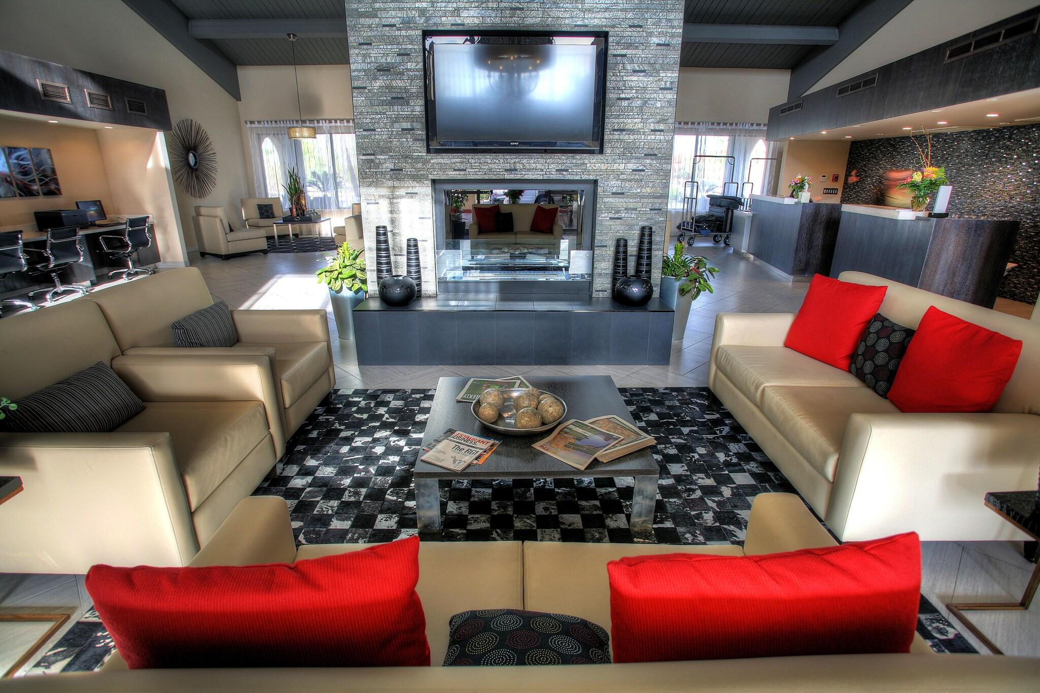 Vista Lobby DoubleTree Suites by Hilton Tucson Airport