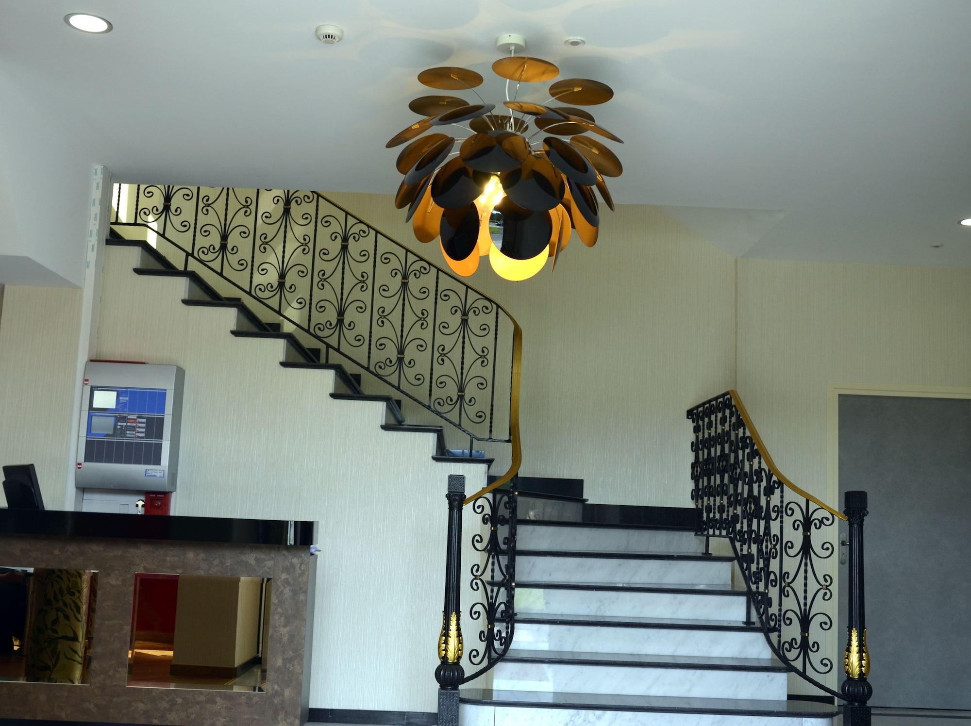 Vista Lobby Le Grand Hotel