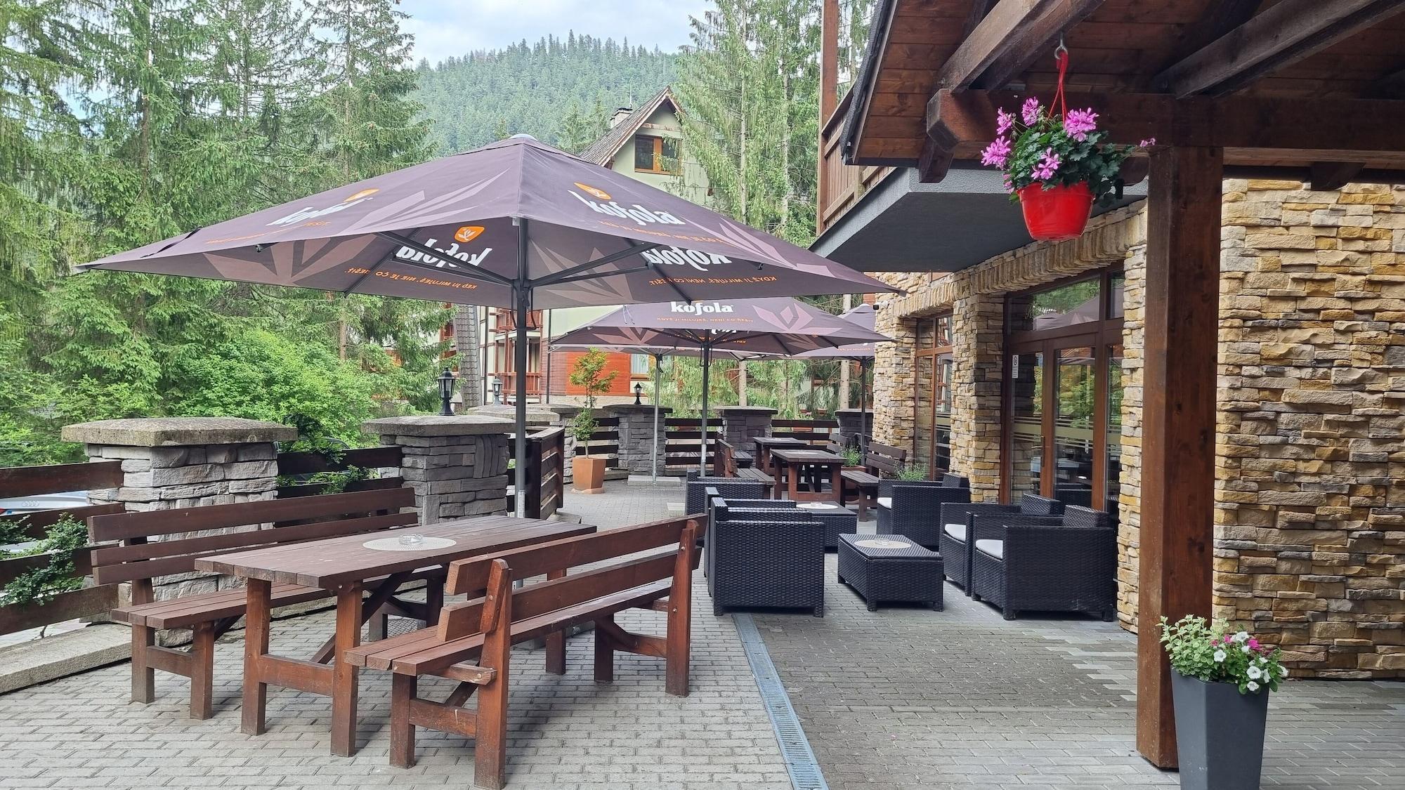 Restaurant Fatrapark 2 Apartments