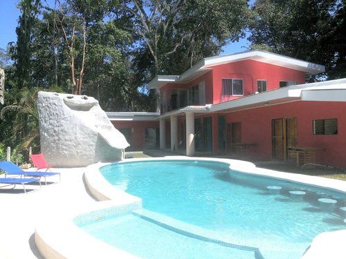 Vista Piscina HOTEL GUESTHOUSE CASA VIKINGO
