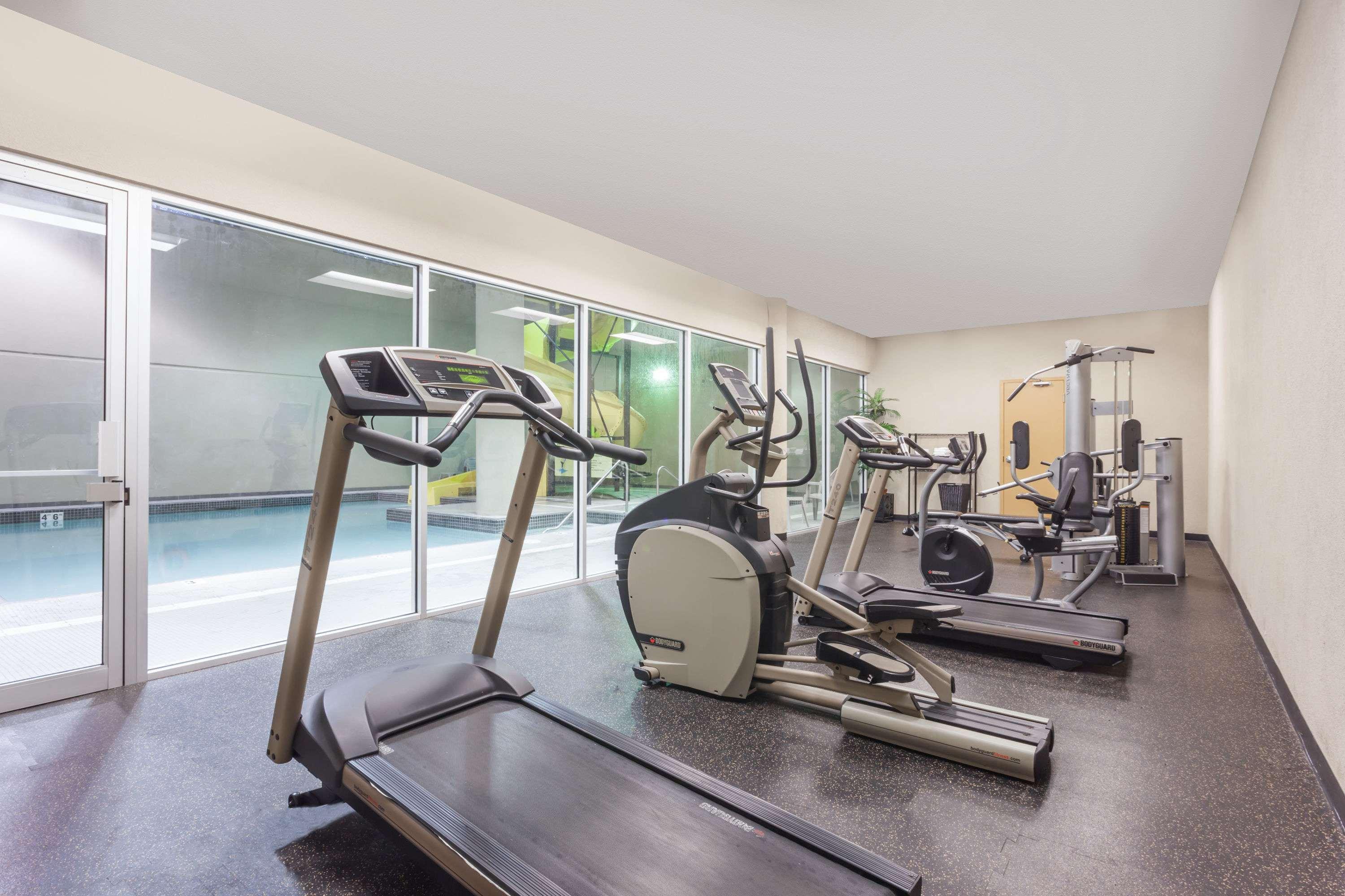 Gimnasio Super 8 by Wyndham Abbotsford BC