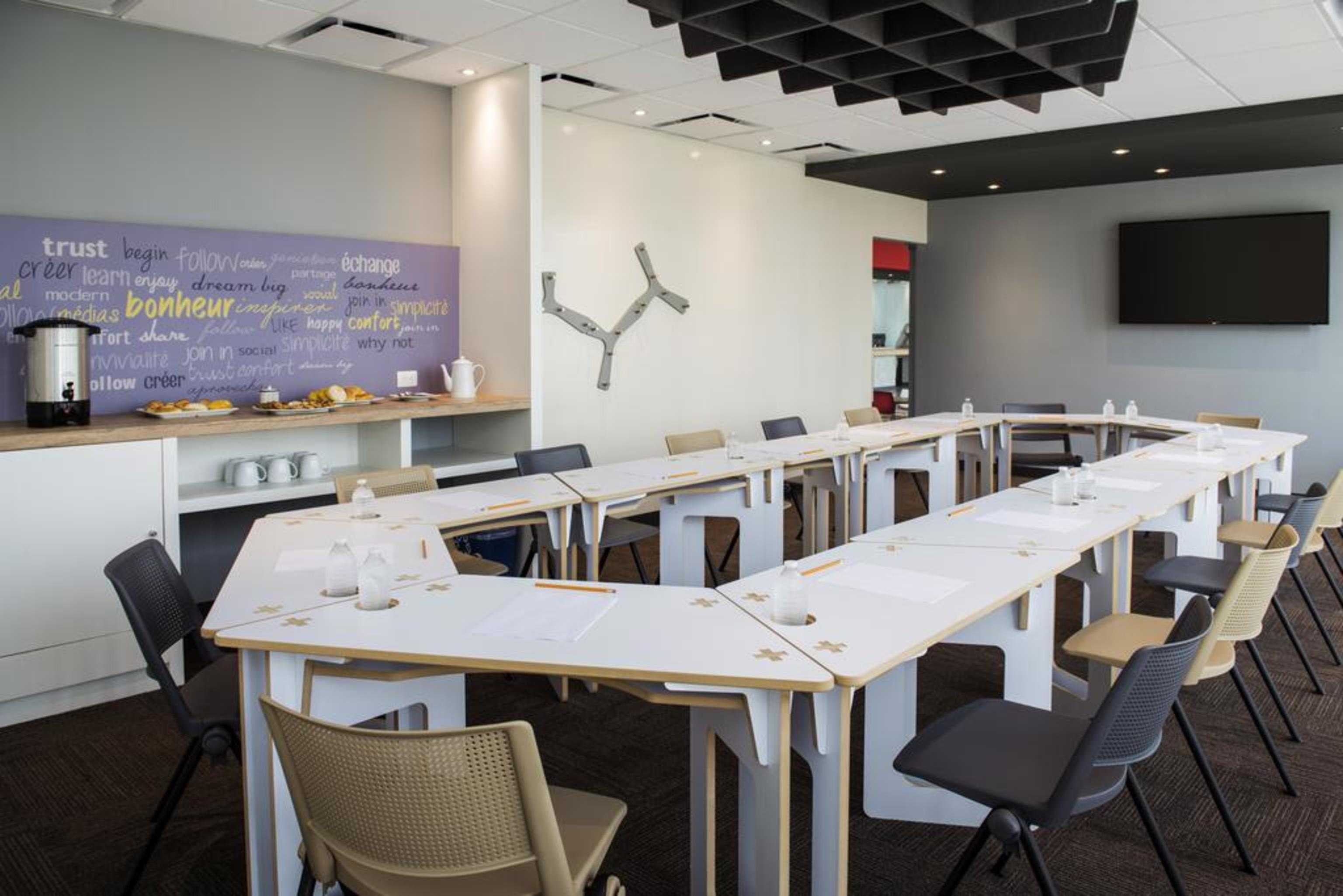 Sala de Reuniones ibis Mazatlán Marina