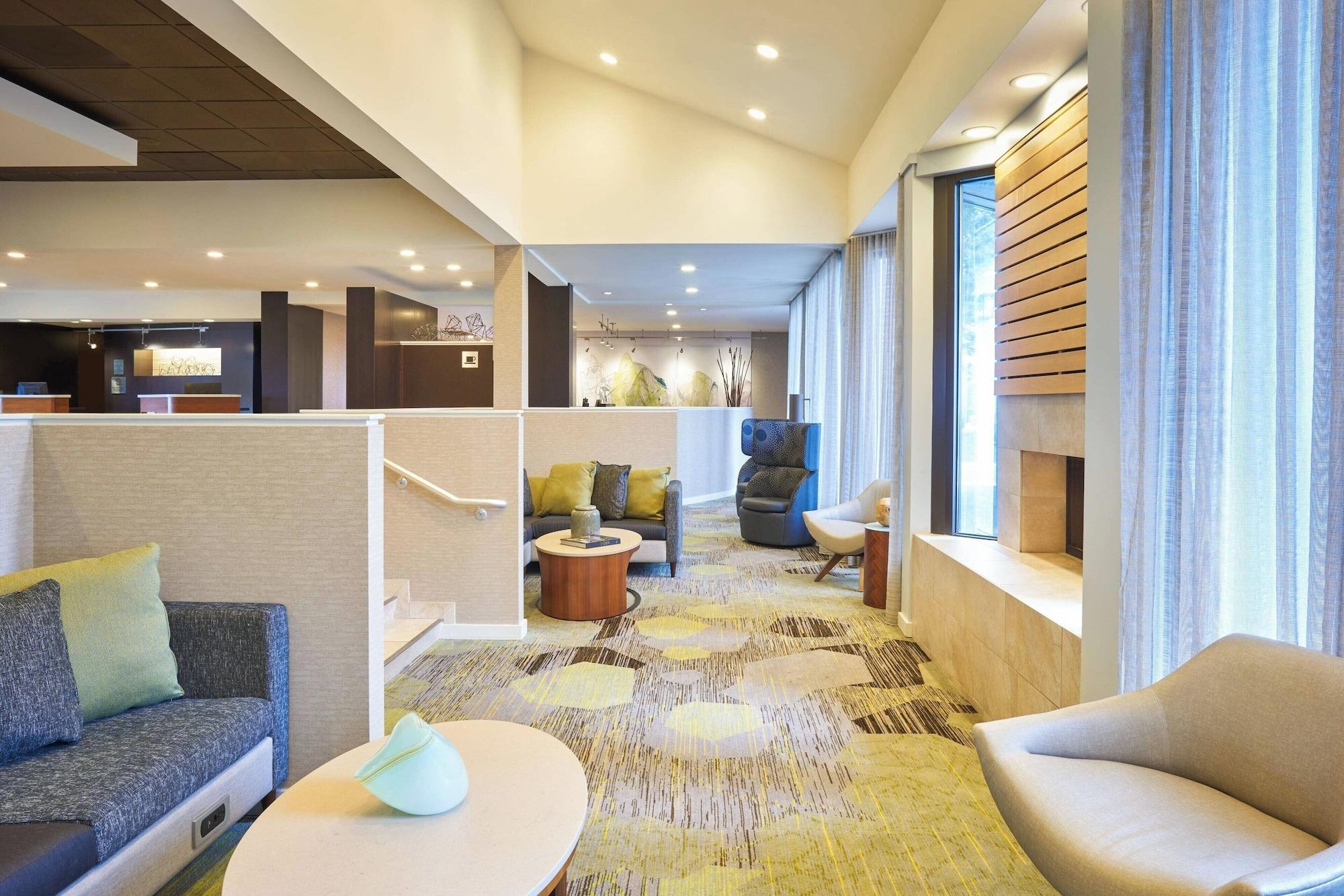 Vista Lobby Courtyard by Marriott Chicago Wood Dale