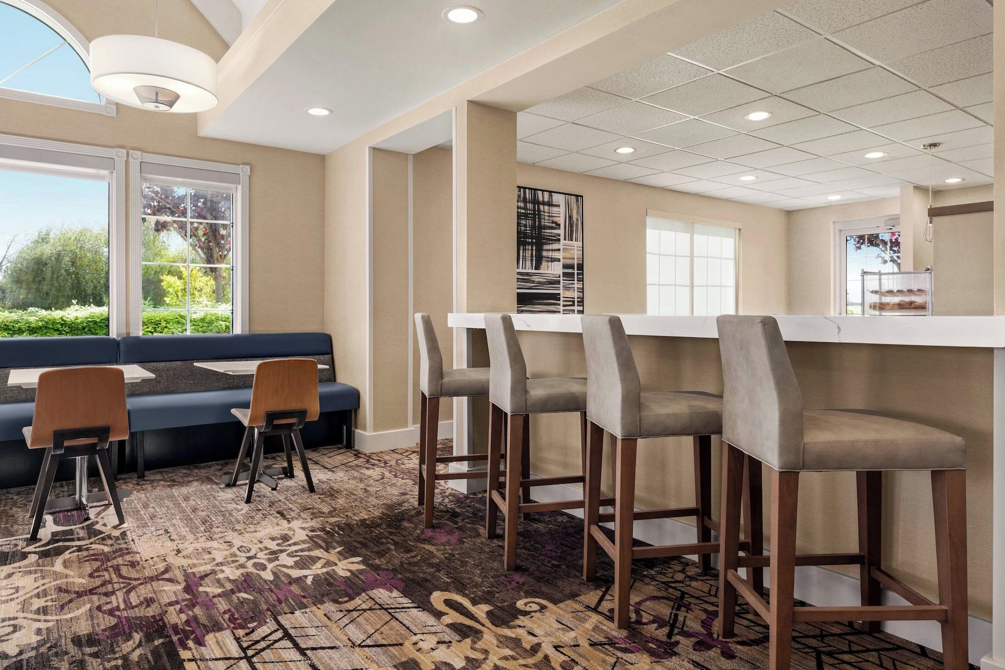 Restaurant Residence Inn by Marriott Salinas Monterey