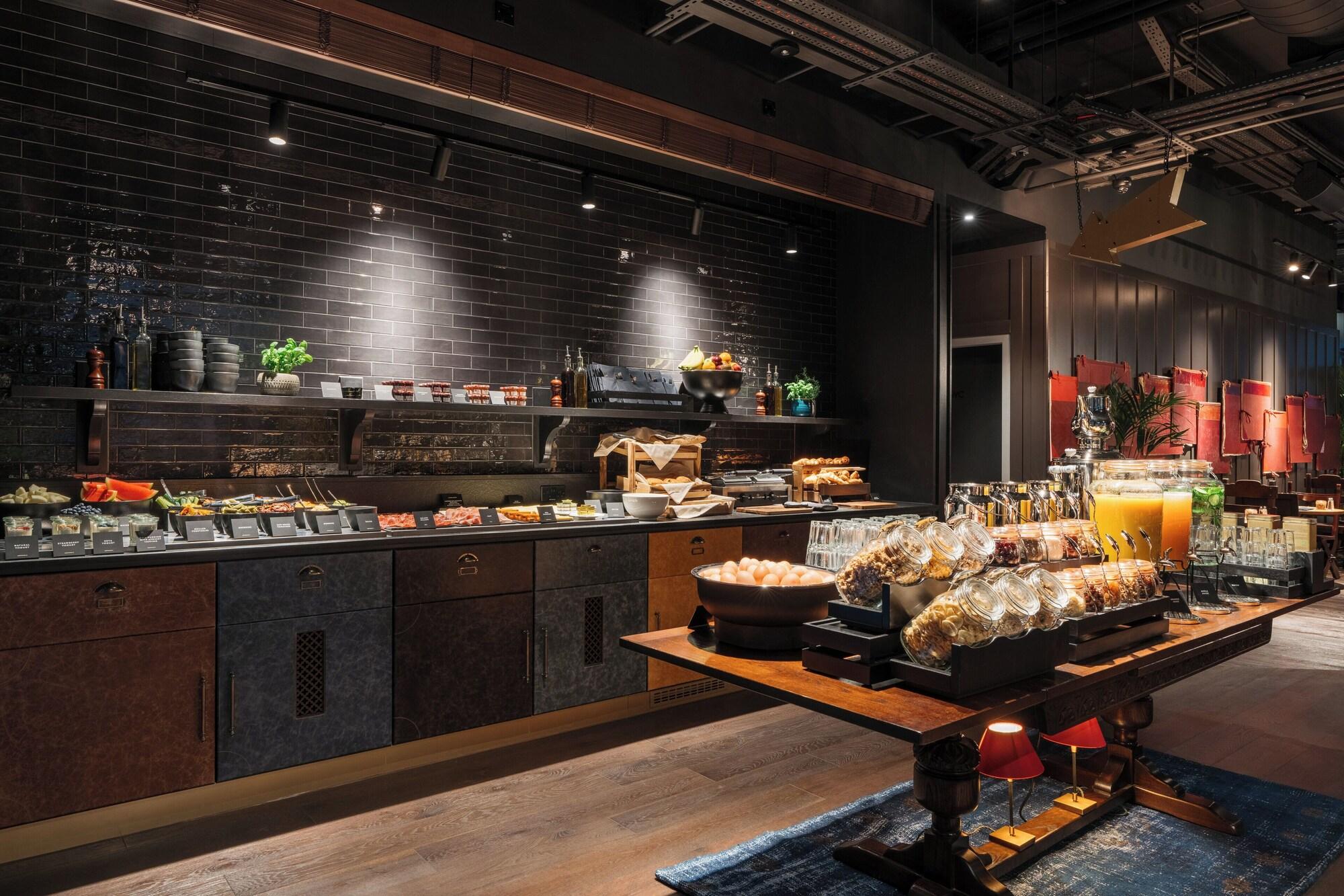 Restaurant Ruby Ella Hotel Cologne