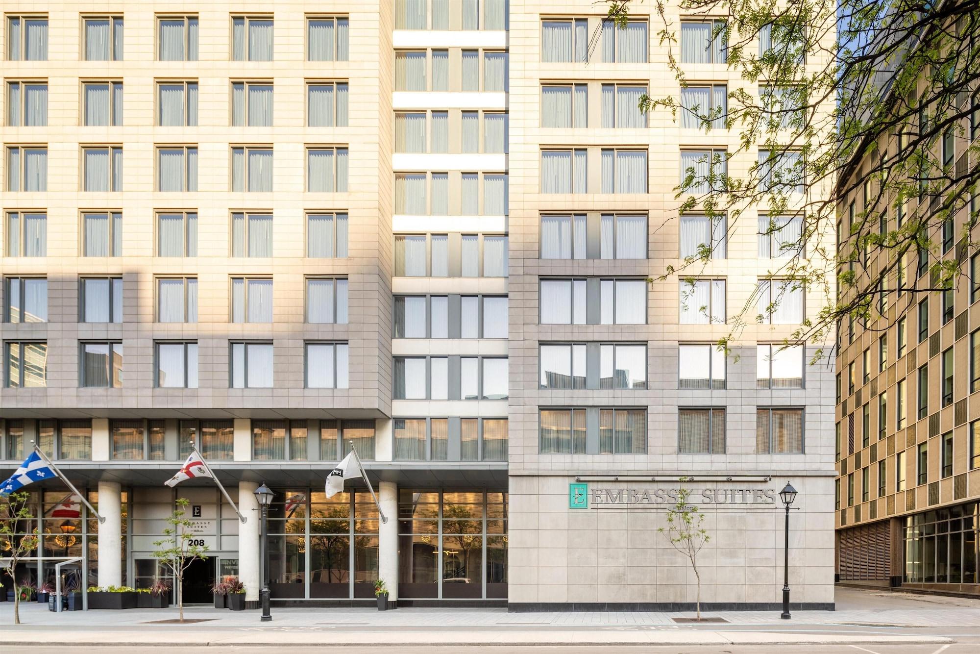 Vista Exterior Embassy Suites Montréal by Hilton
