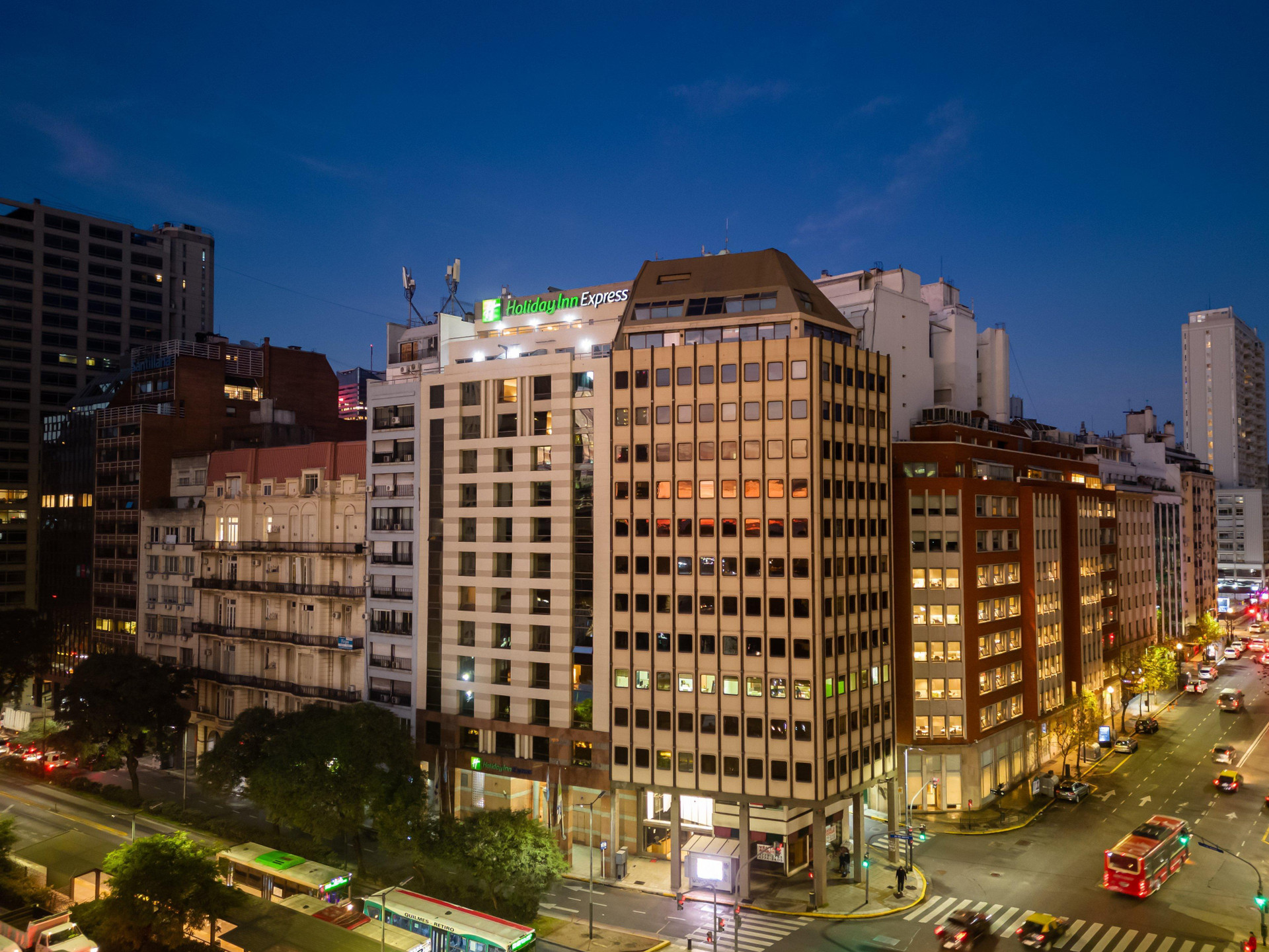 Varios Holiday Inn Express Puerto Madero by IHG