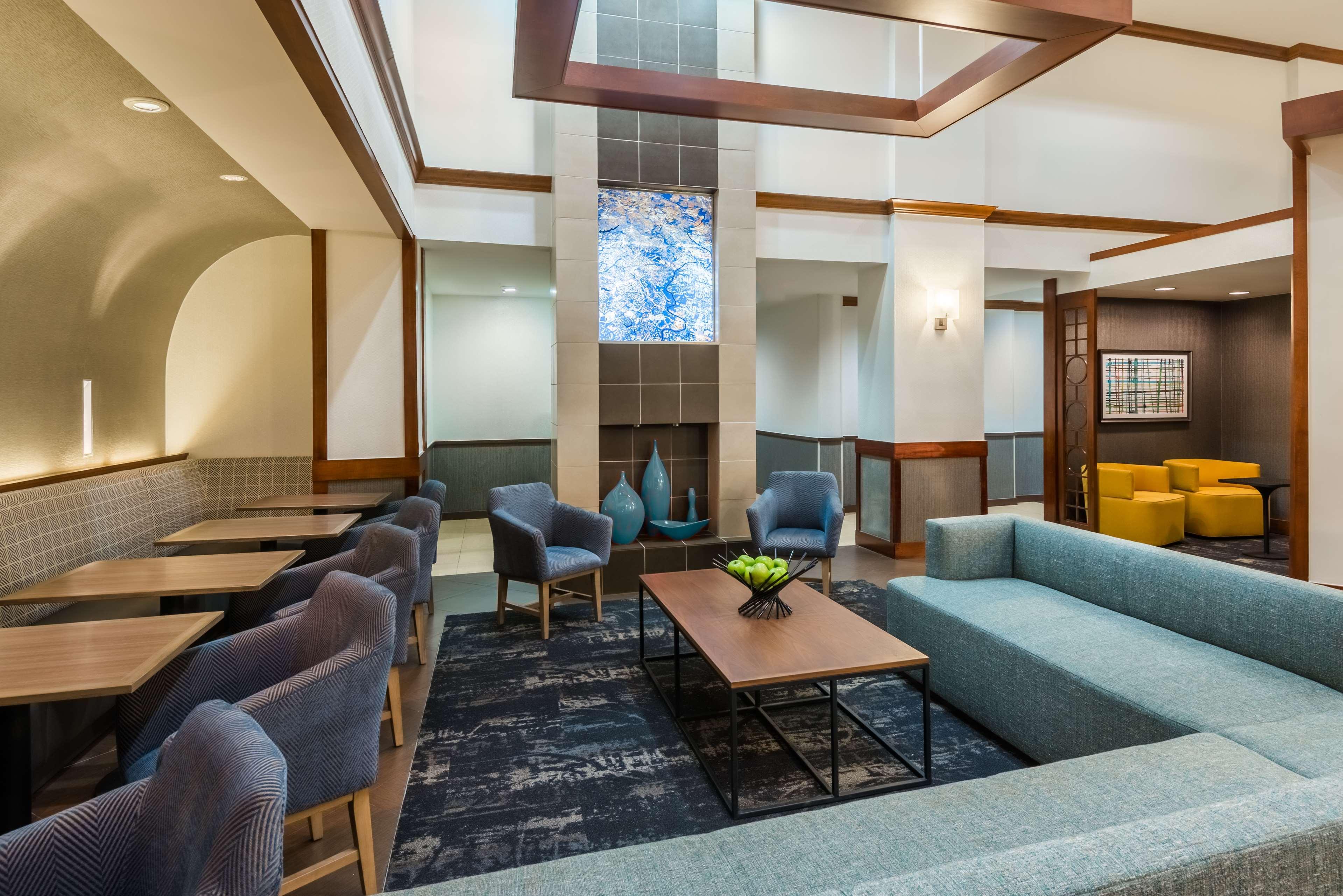 Vista Lobby Hyatt Place Atlanta/Duluth/Johns Creek