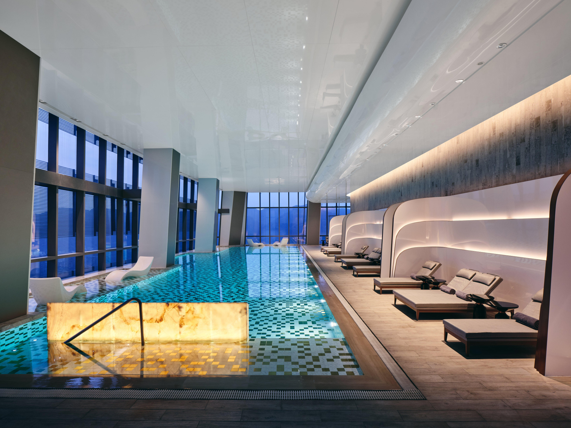 Vista Piscina Intercontinental Hotels Chongqing Raffles City