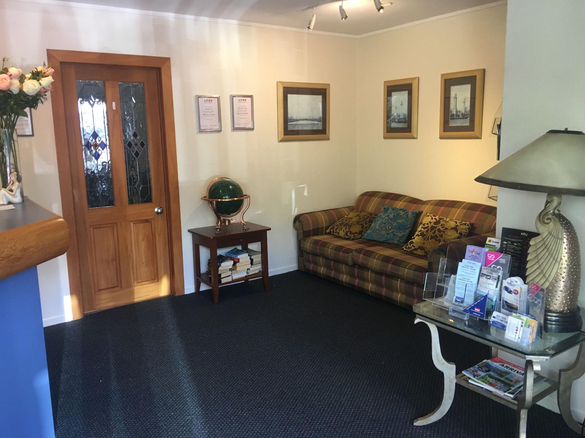 Vista Lobby Cornwall Park Motor Inn