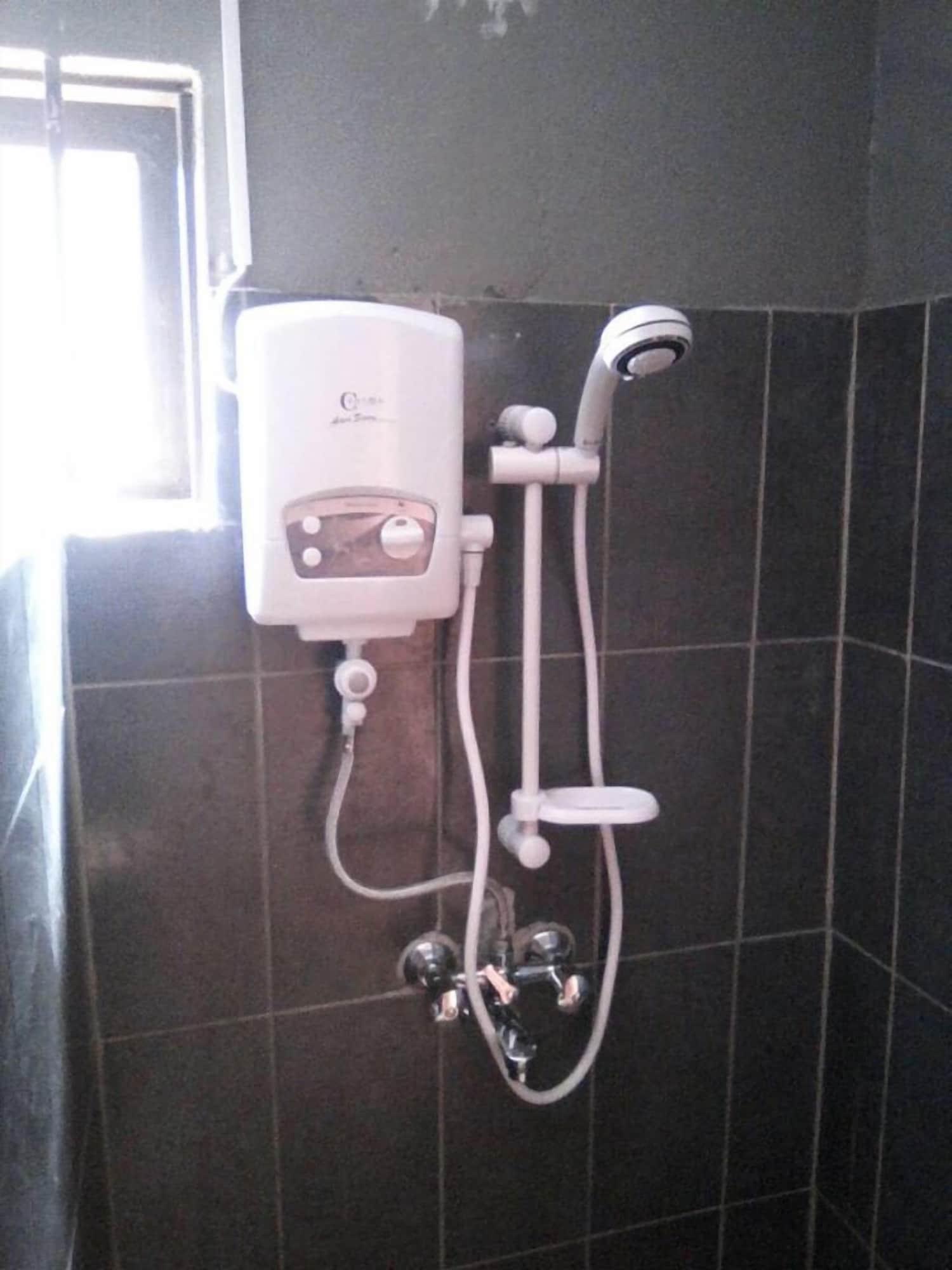 Equipamiento de Habitación Rihuja Safari Lodge