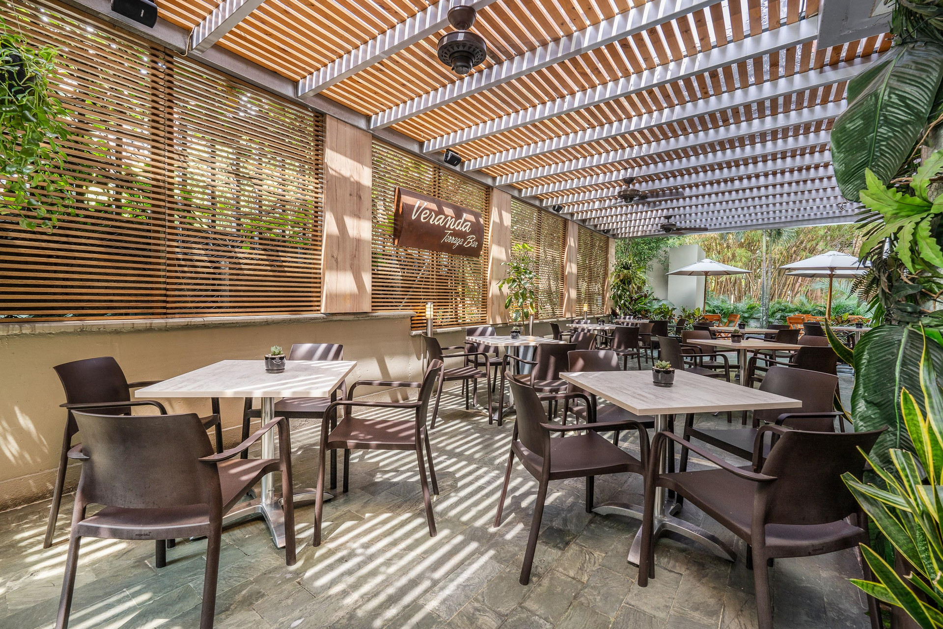 Restaurant Novelty Suites Hotel - Oviedo Mall