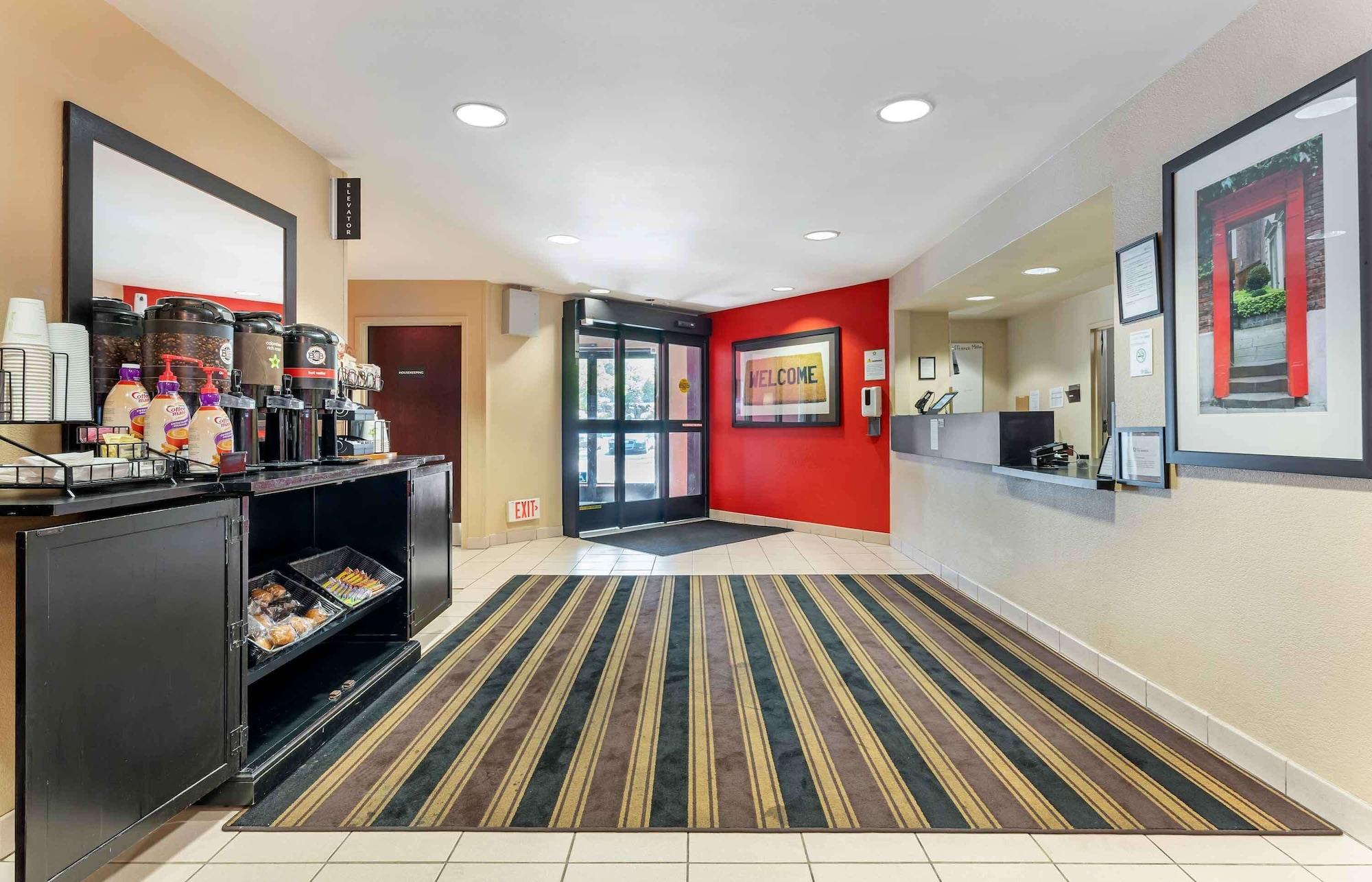 Vista Lobby Extended Stay America Suites Richmond Hilltop Mall