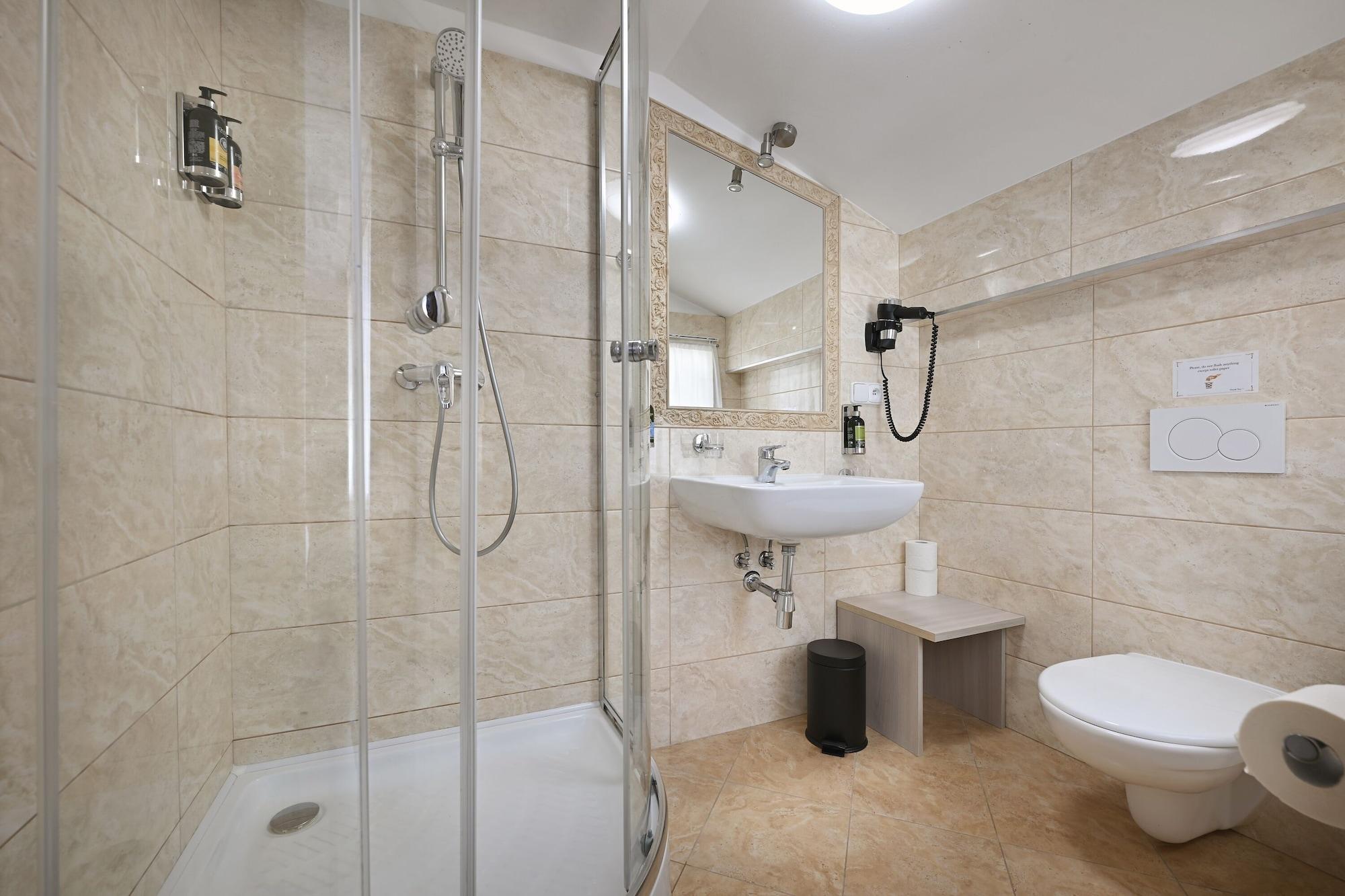 Equipamiento de Habitación Boutique Residence by Little King