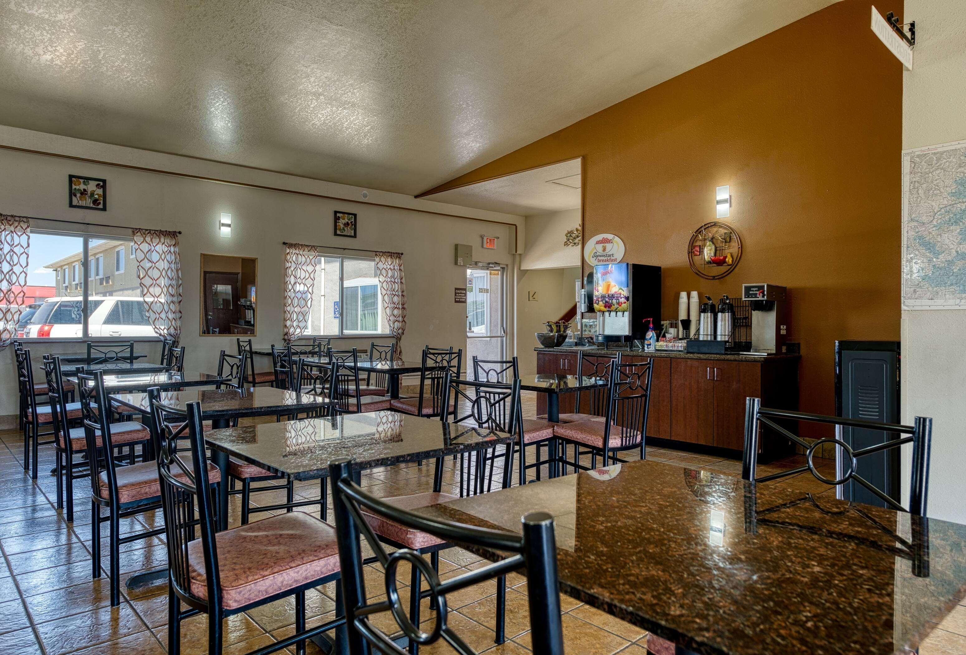 Restaurant Super 8 by Wyndham Alamosa