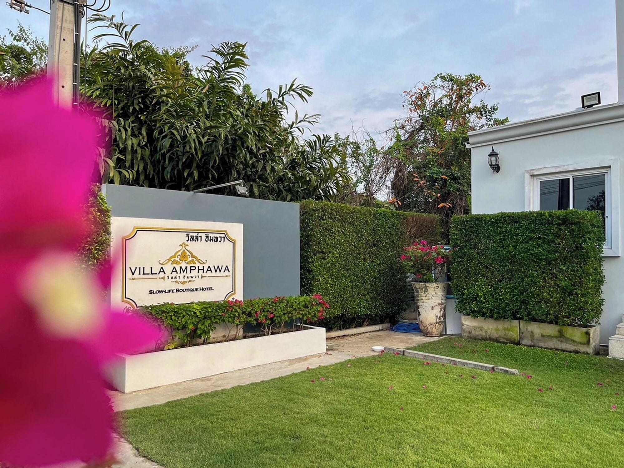 Vista Exterior Villa Amphawa