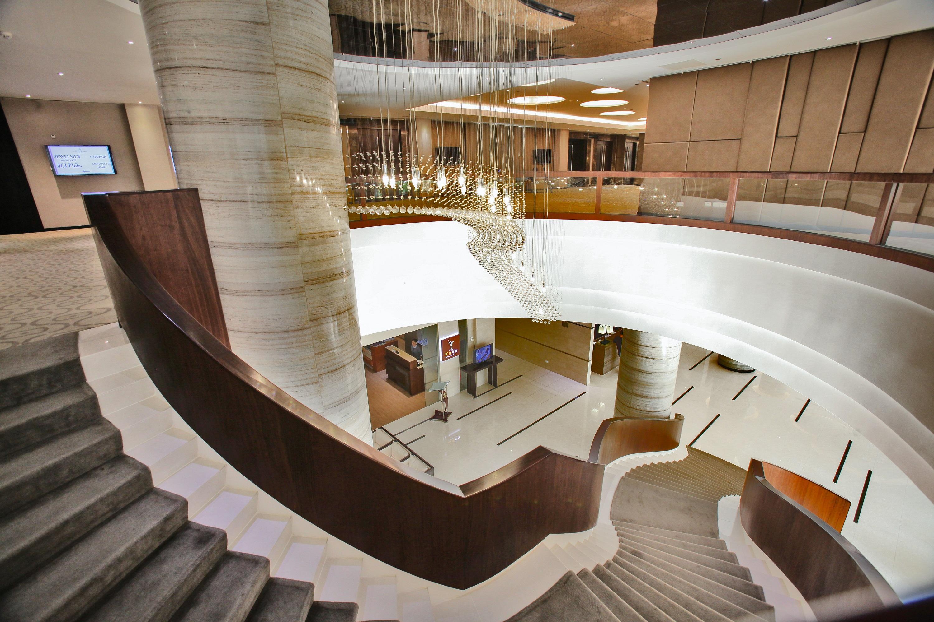 Vista Lobby Limketkai Luxe Hotel