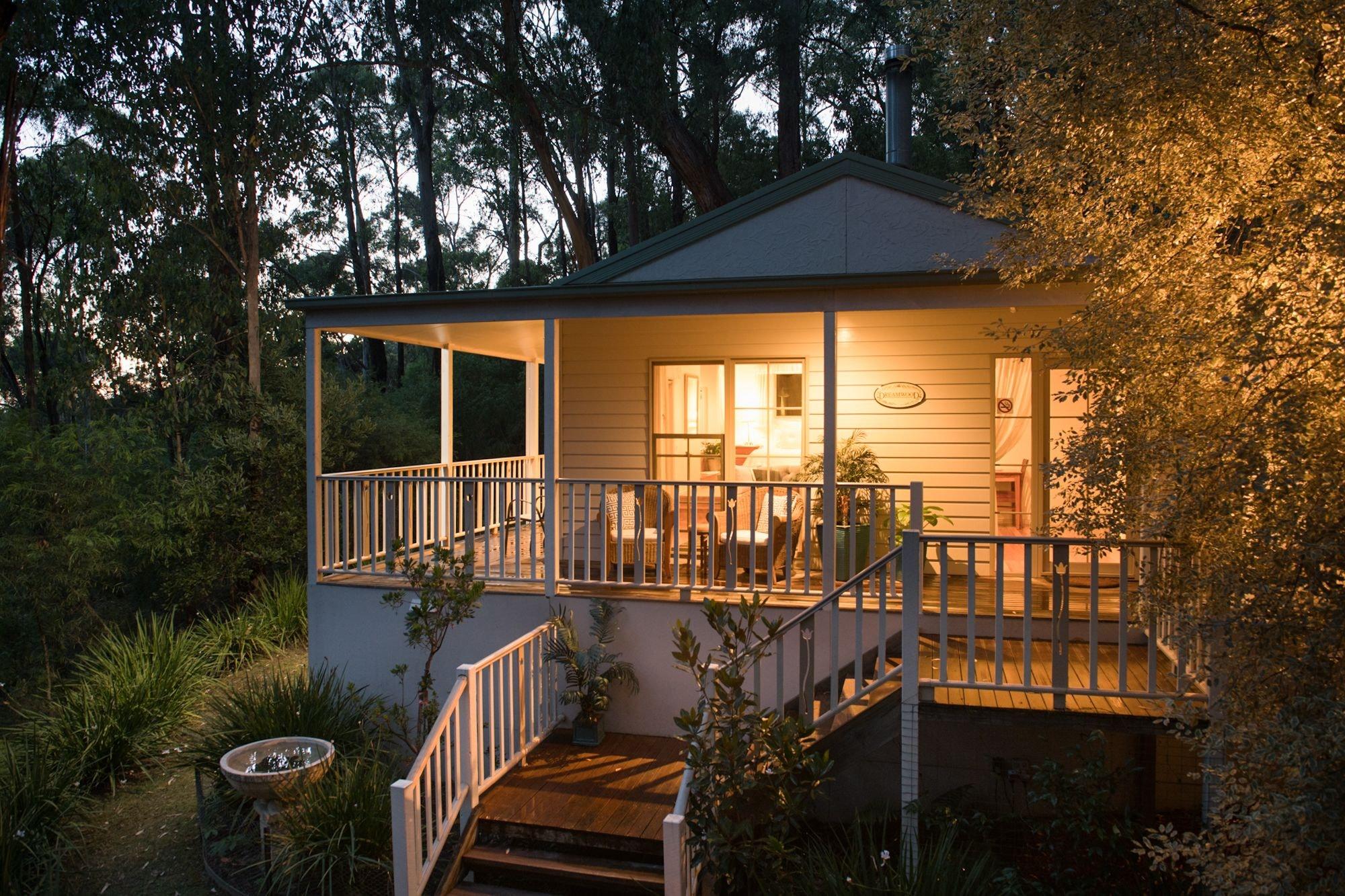 Vista Exterior Myers Creek Cascades Luxury Cottages
