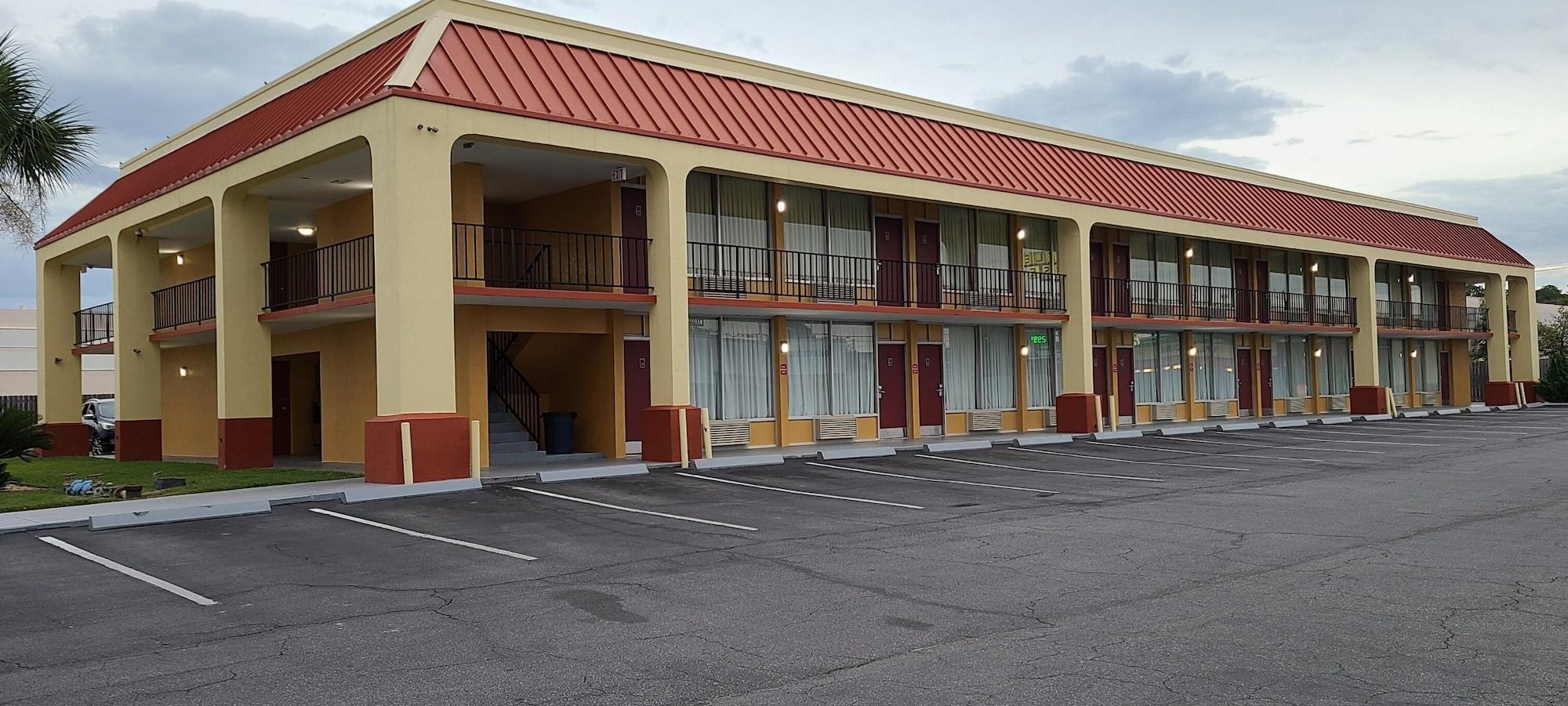 Vista Exterior Red Roof Inn Tifton