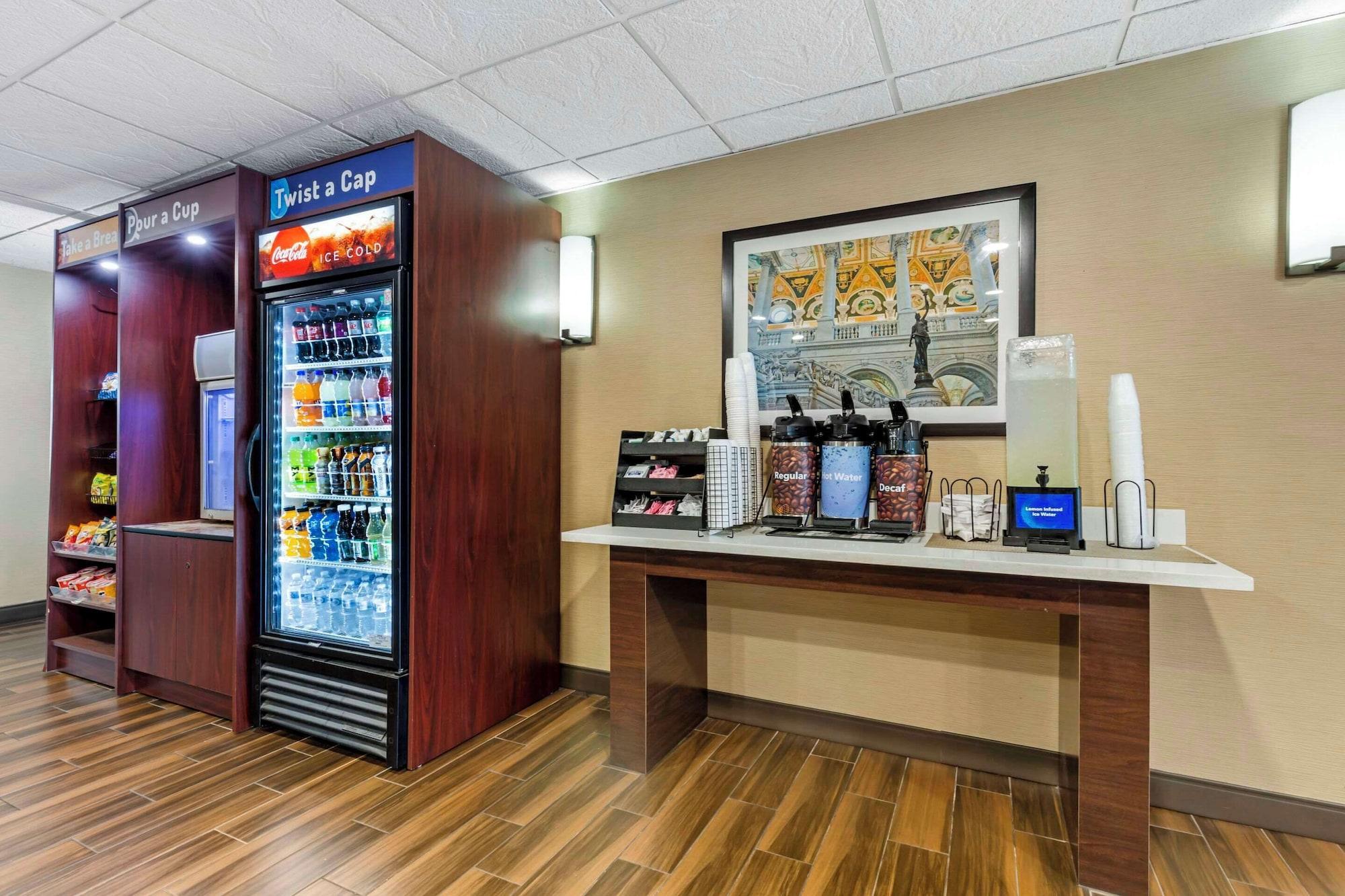 Comodidades del Alojamiento Comfort Inn Herndon - Reston