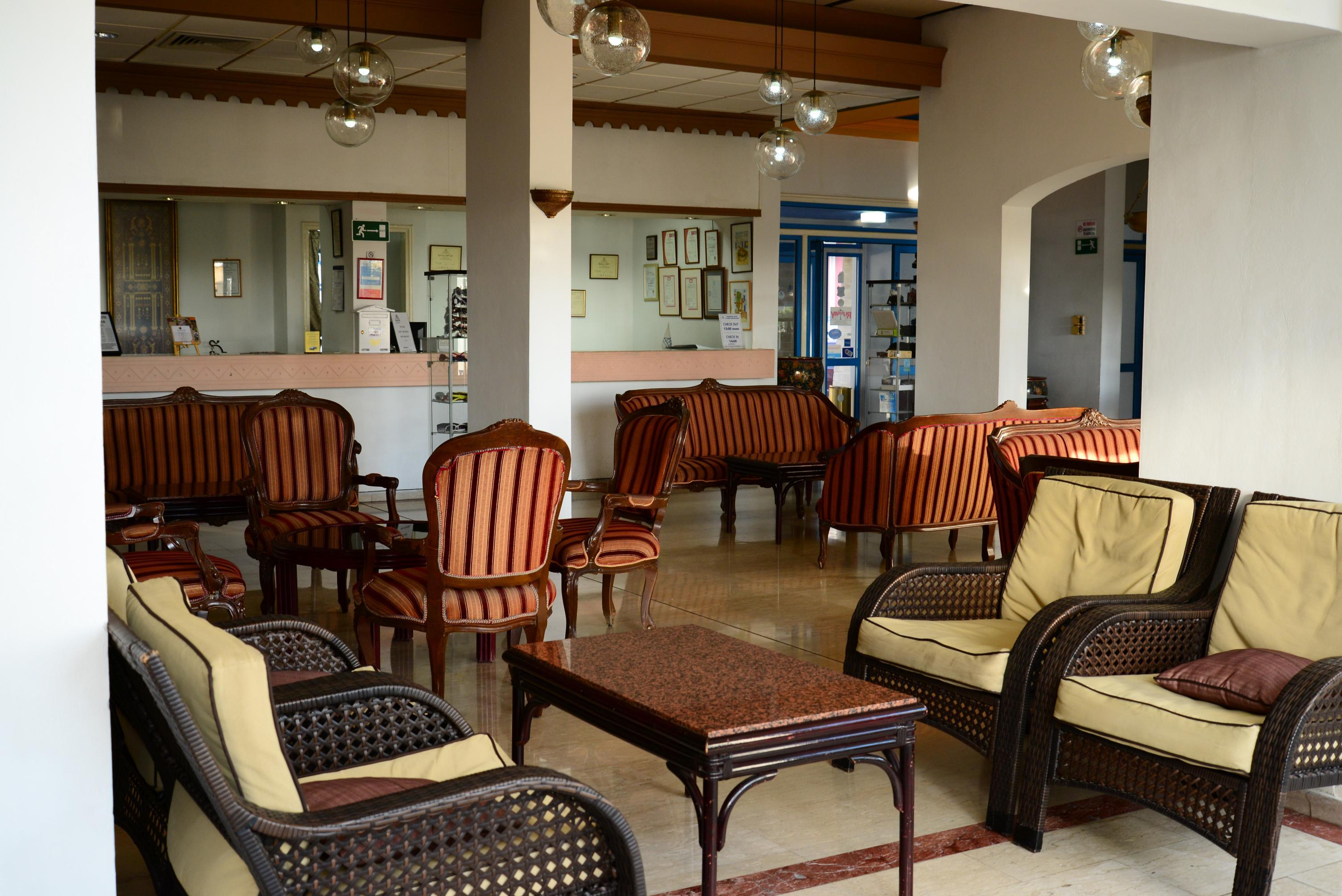 Vista Lobby Paphiessa Hotel