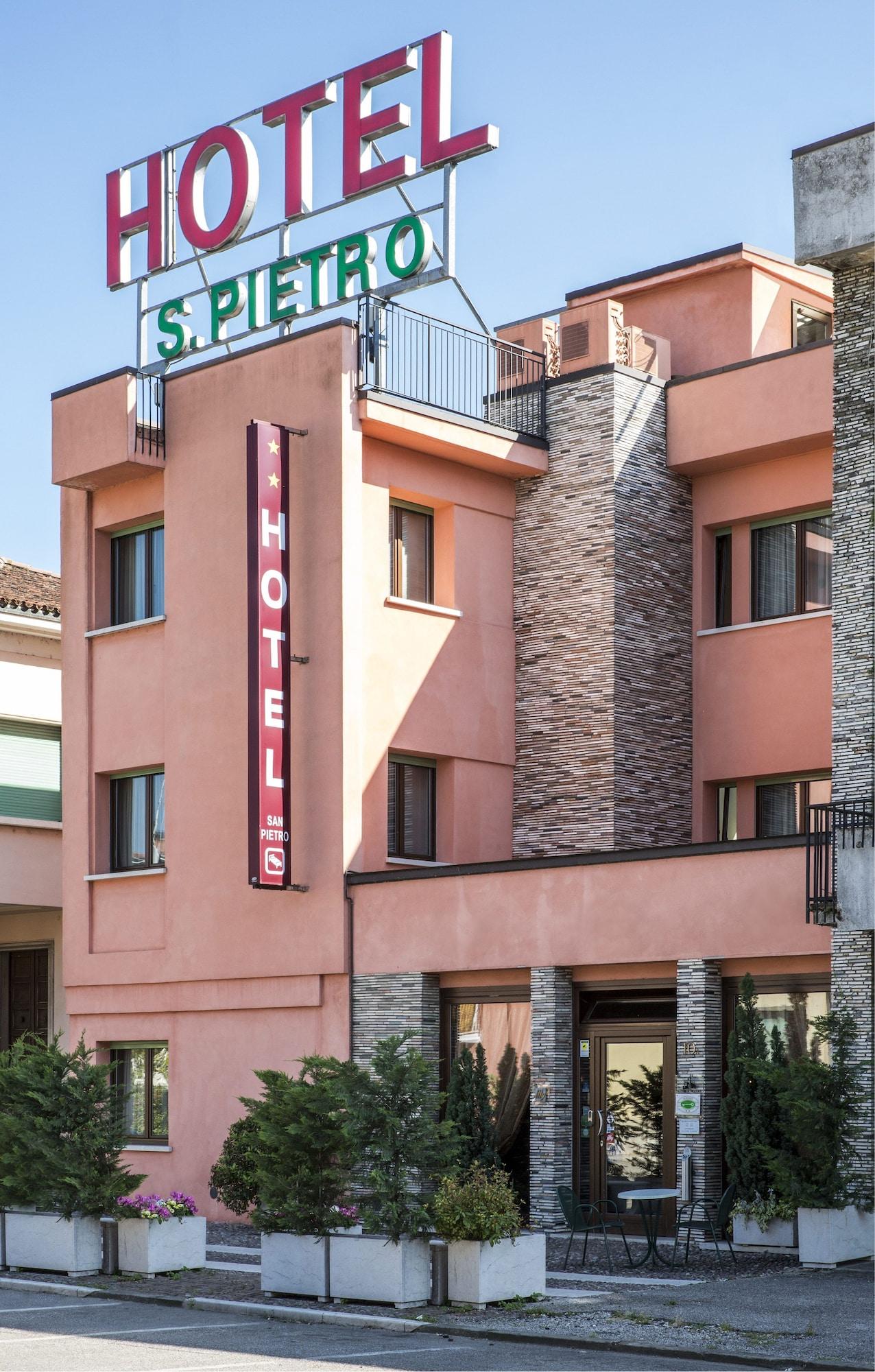 Varios Hotel San Pietro