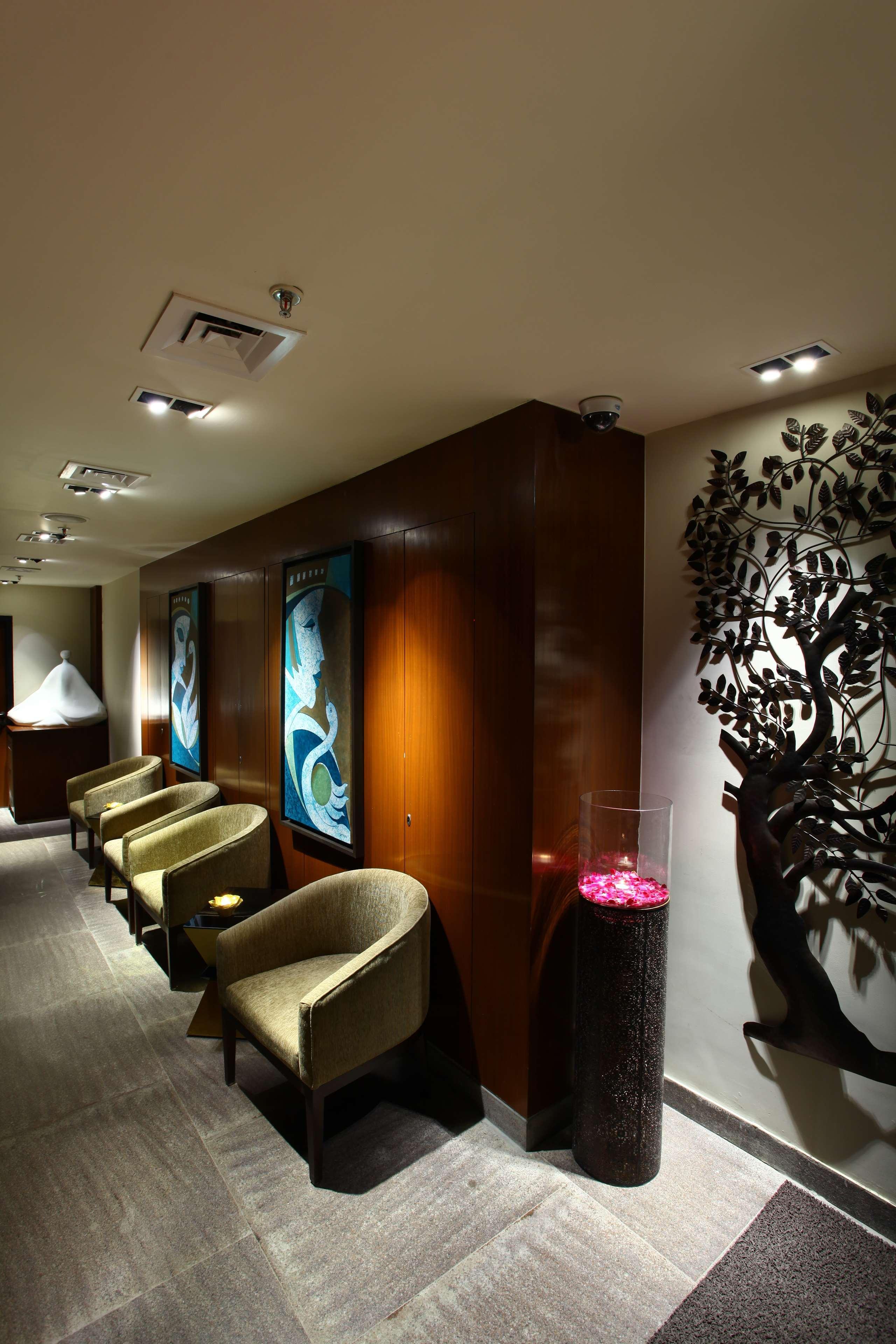 Instalaciones Recreativas Mahagun Sarovar Portico Suites Ghaziabad