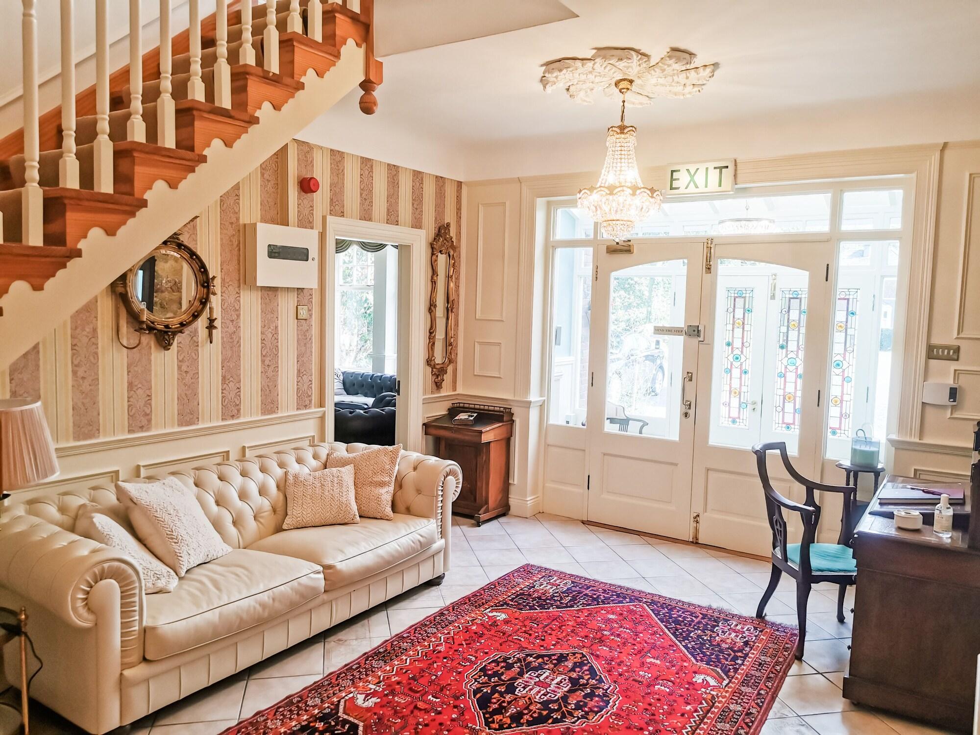 Vista Lobby Herbert House