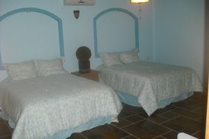 Alquiler Vacacional - 4 bedrooms 5 bathrooms 3 full 2 half baths OCEAN FRONT SLEEP 8